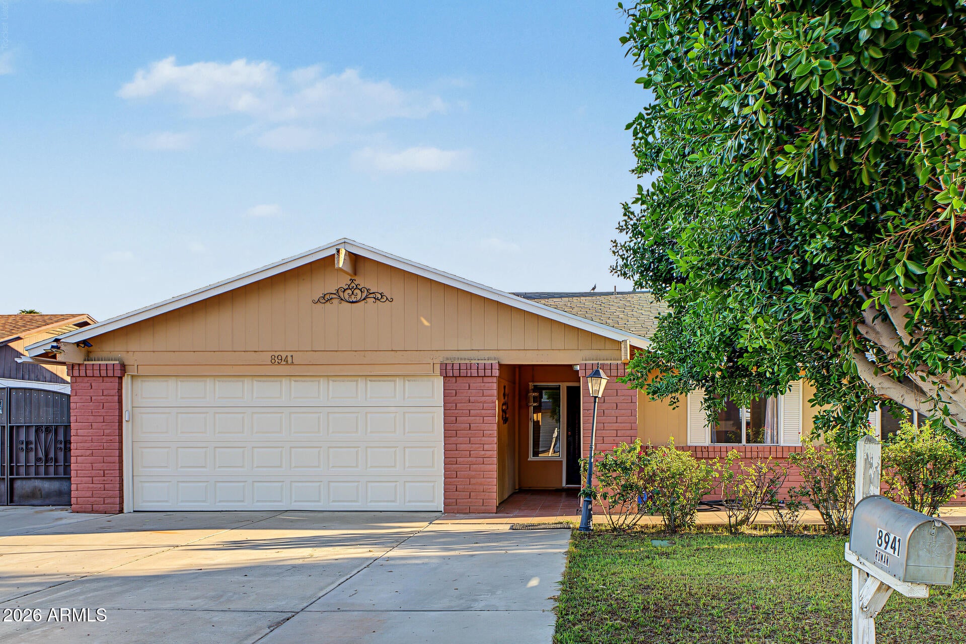 8941 W MONTEREY Way