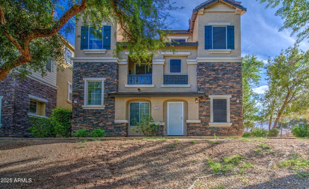 Photo of 754 N Laguna Drive, Gilbert, AZ 85233 (MLS # 6922682)