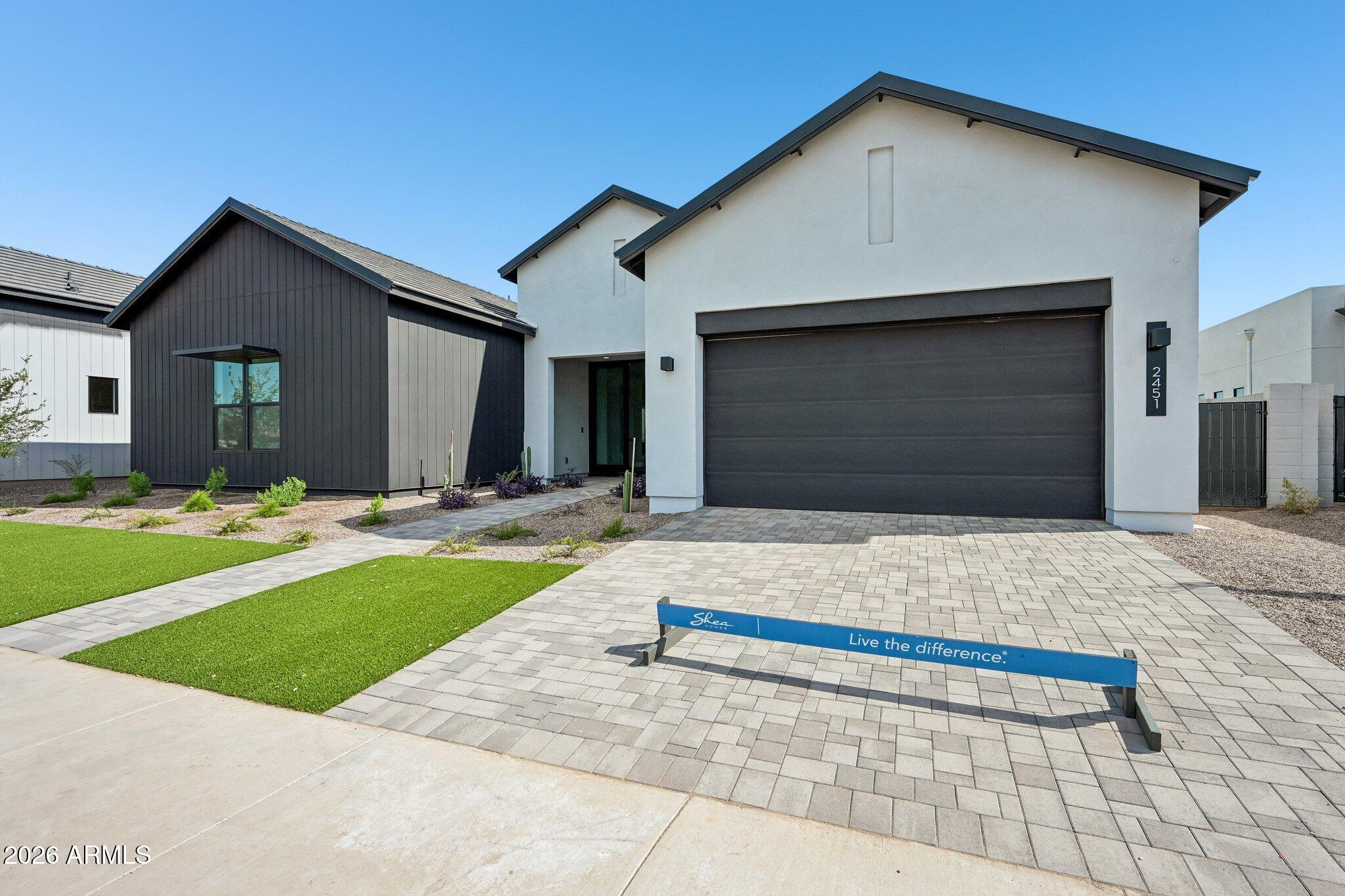 2451 E AQUARIUS Place