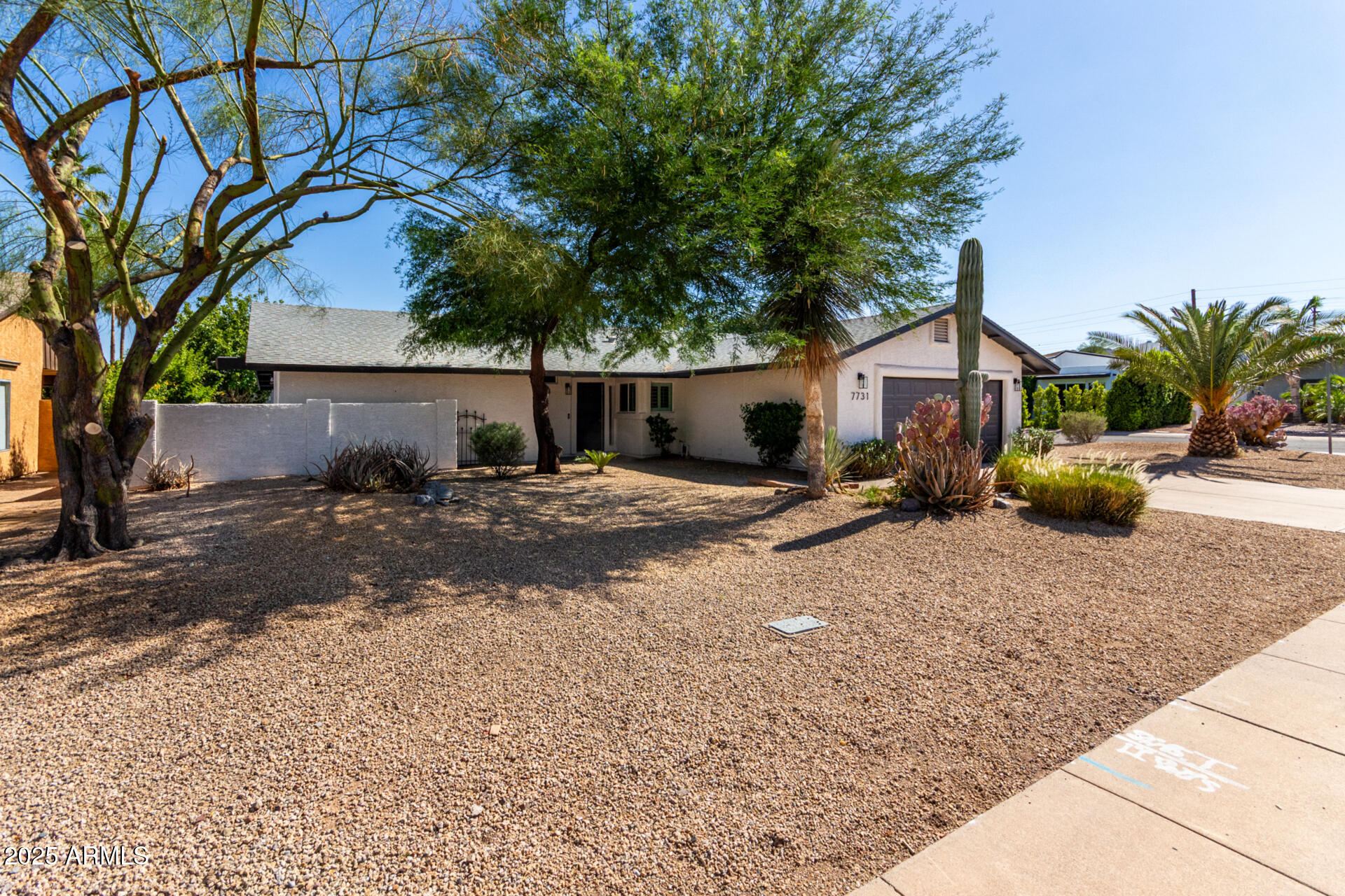 7731 E ROSE Lane