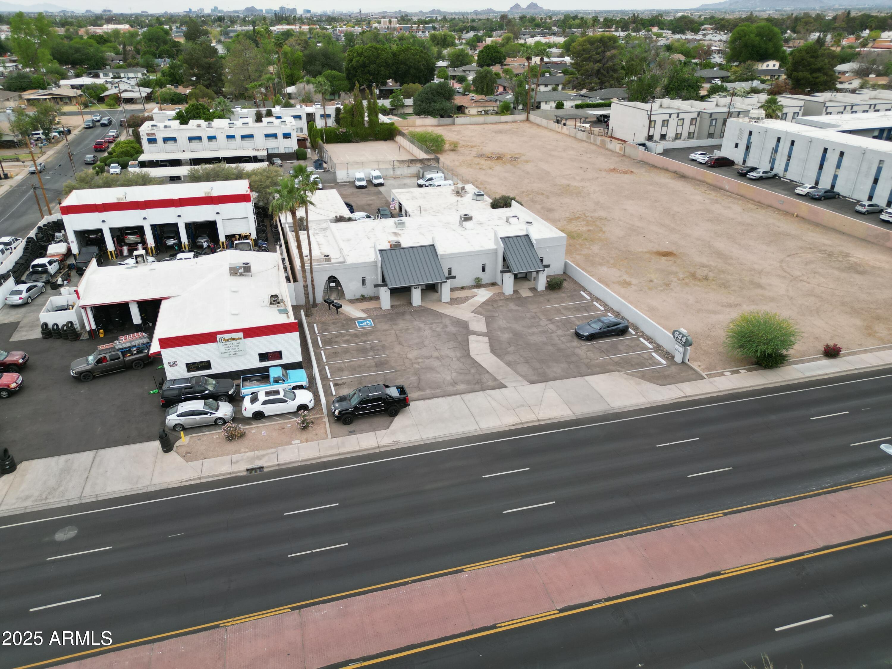 644 N COUNTRY CLUB Drive A