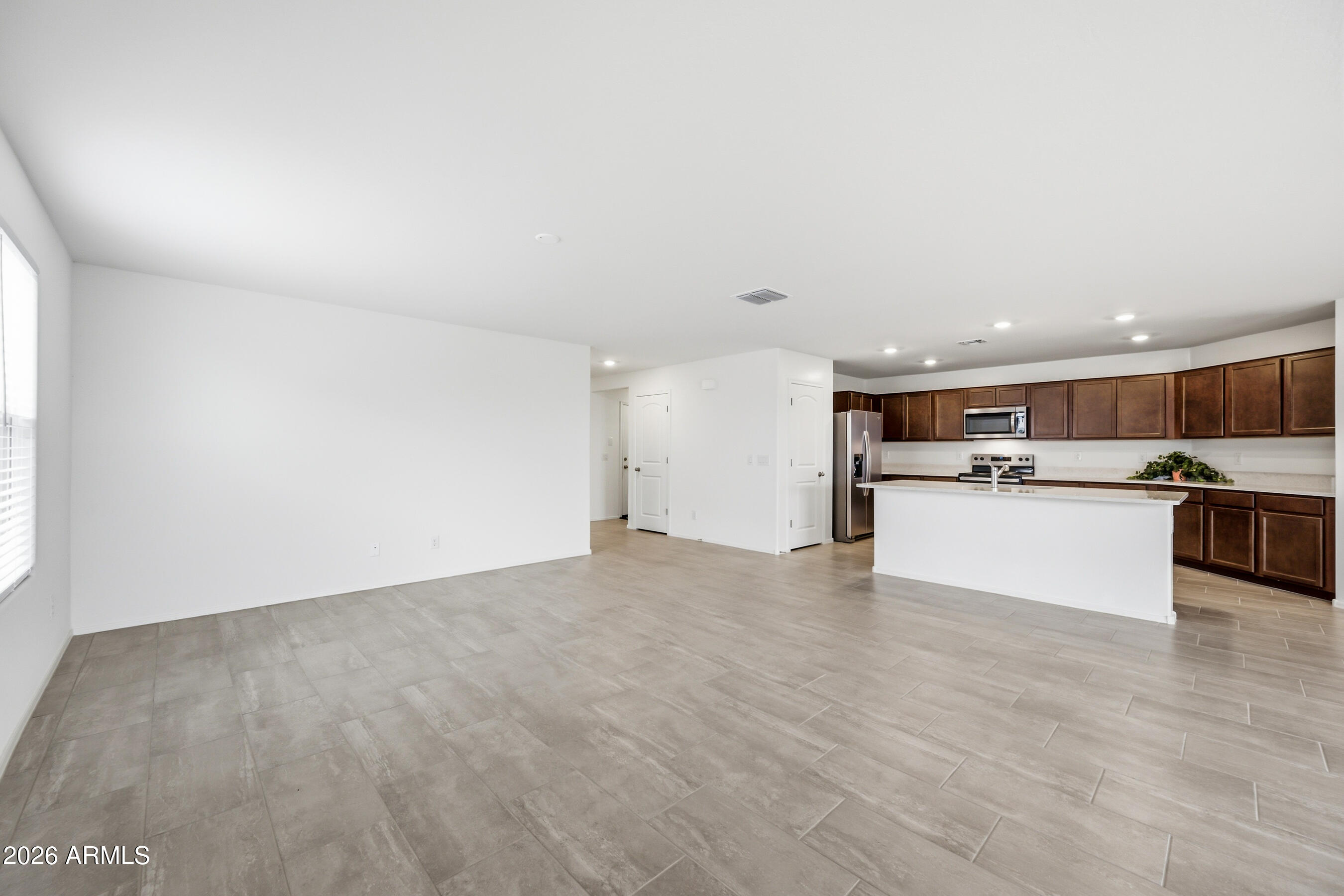 24661 W JESSICA Lane