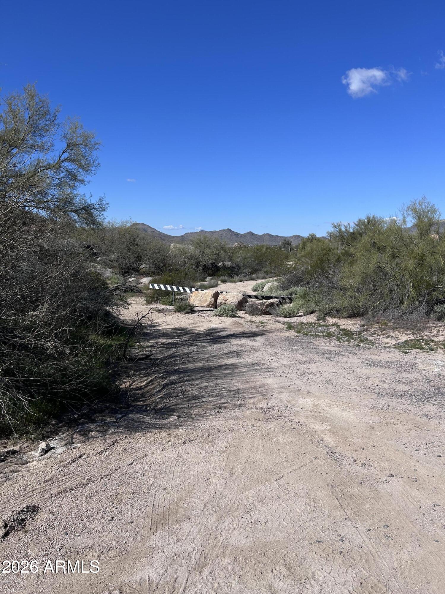 6700 E SKYLINE Drive -