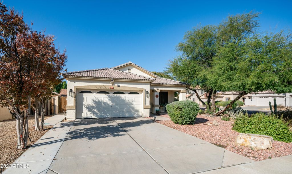 Photo of 25084 N 68th Avenue, Peoria, AZ 85383 (MLS # 6971839)