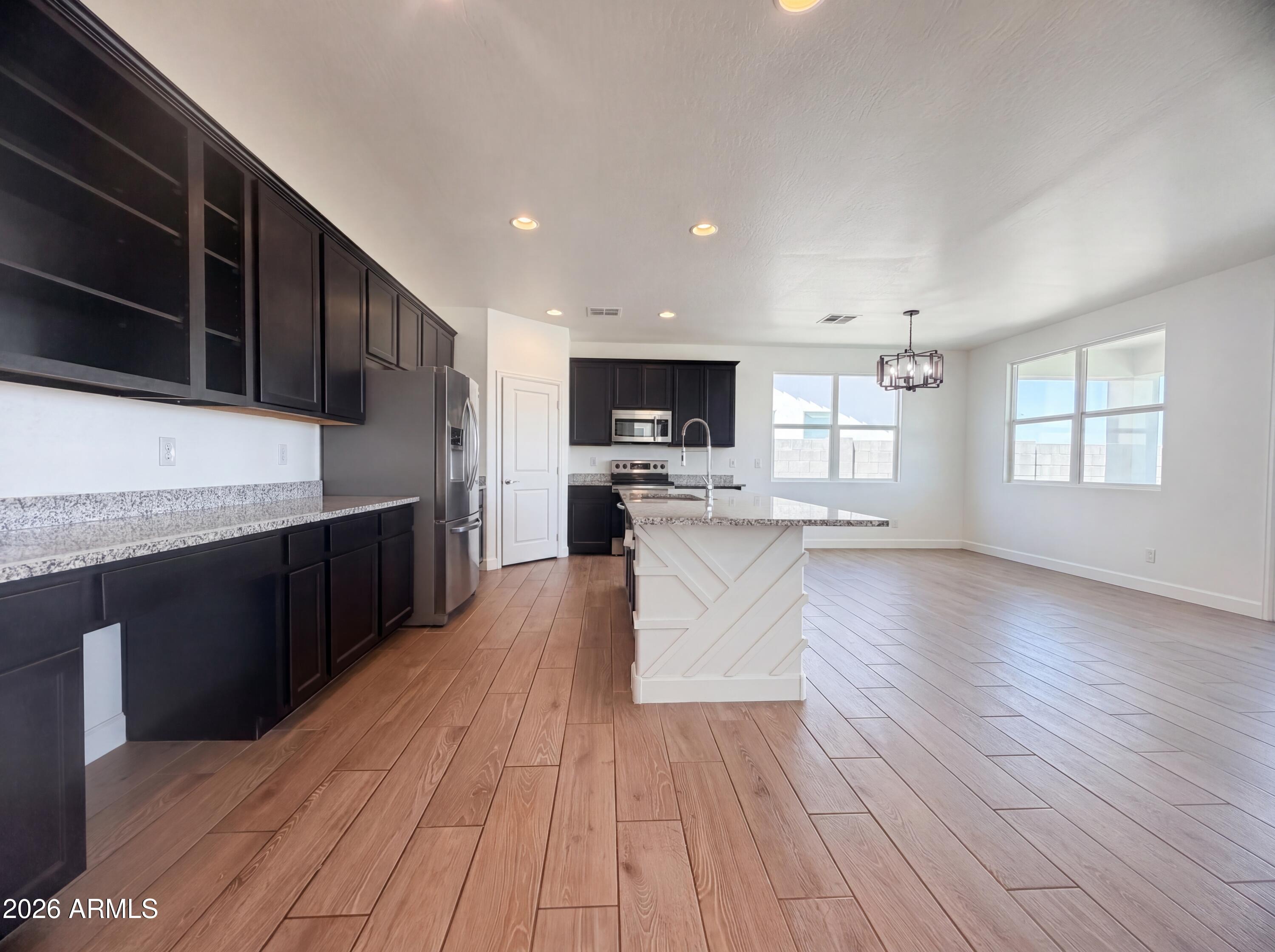 37647 N BENTGRASS Road