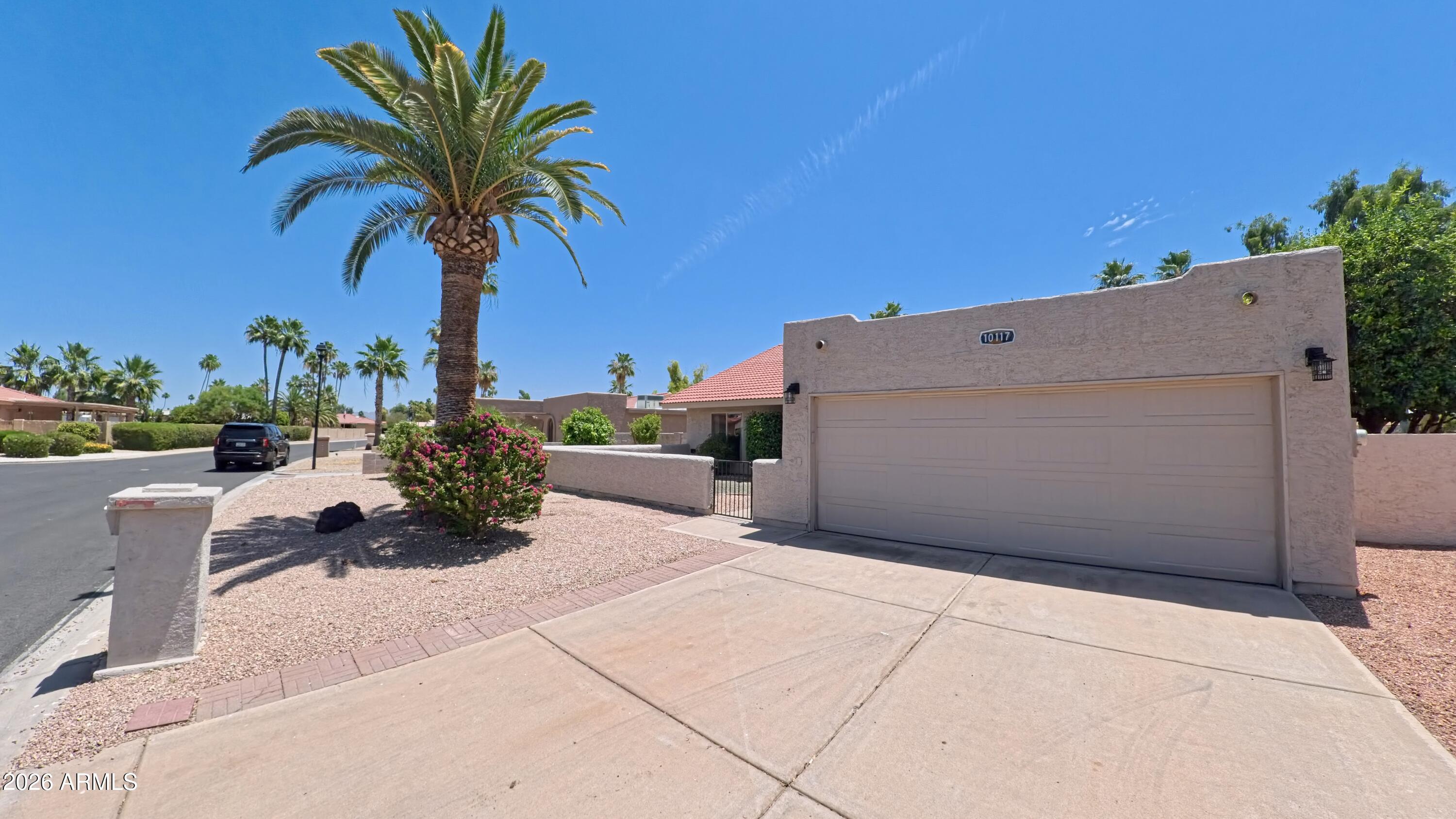 10117 E CHESTNUT Drive