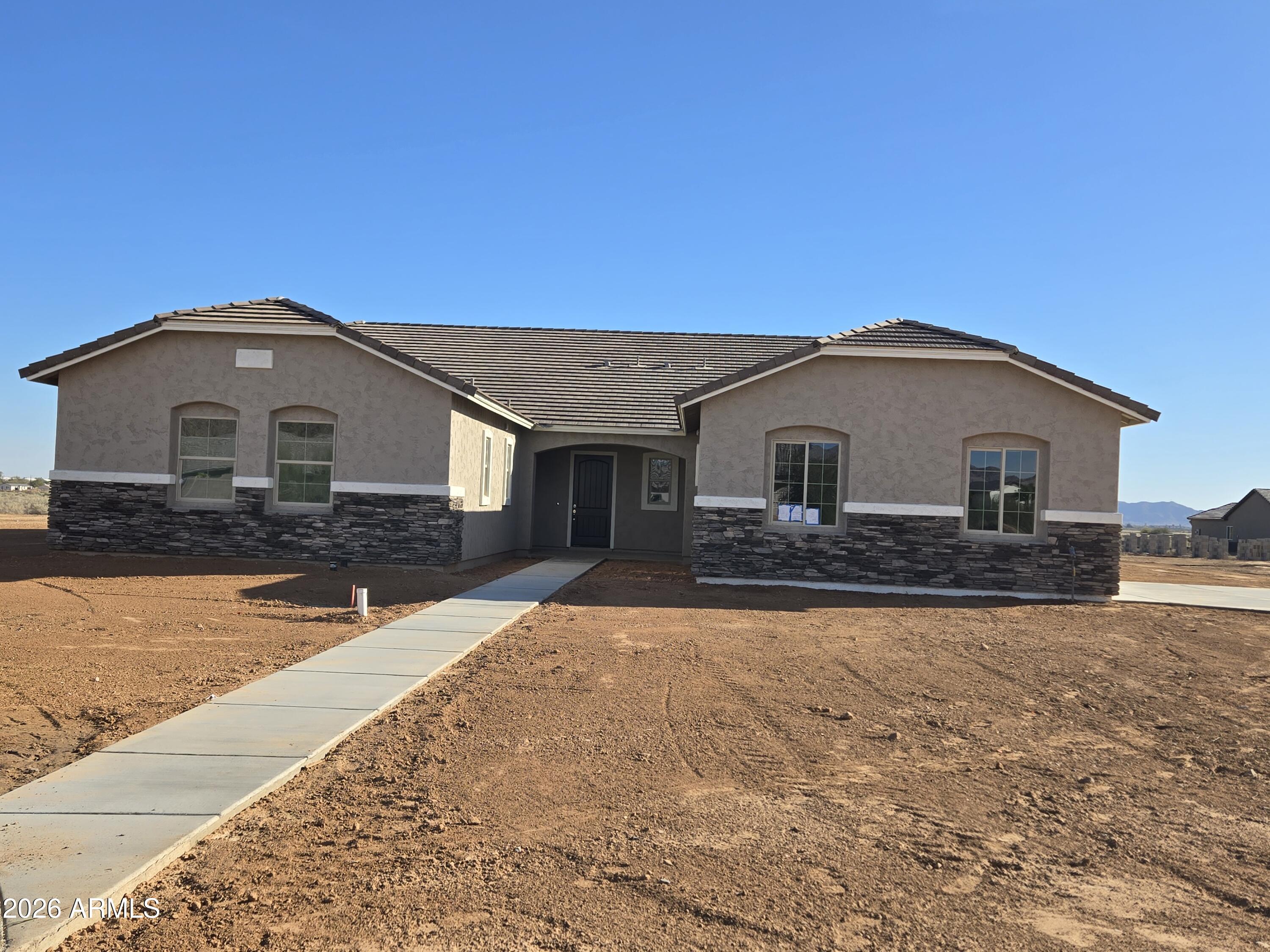 Photo 1 of 31 — 9143 W LIMESTONE MOUNTAIN Drive, Casa Grande, AZ 85194