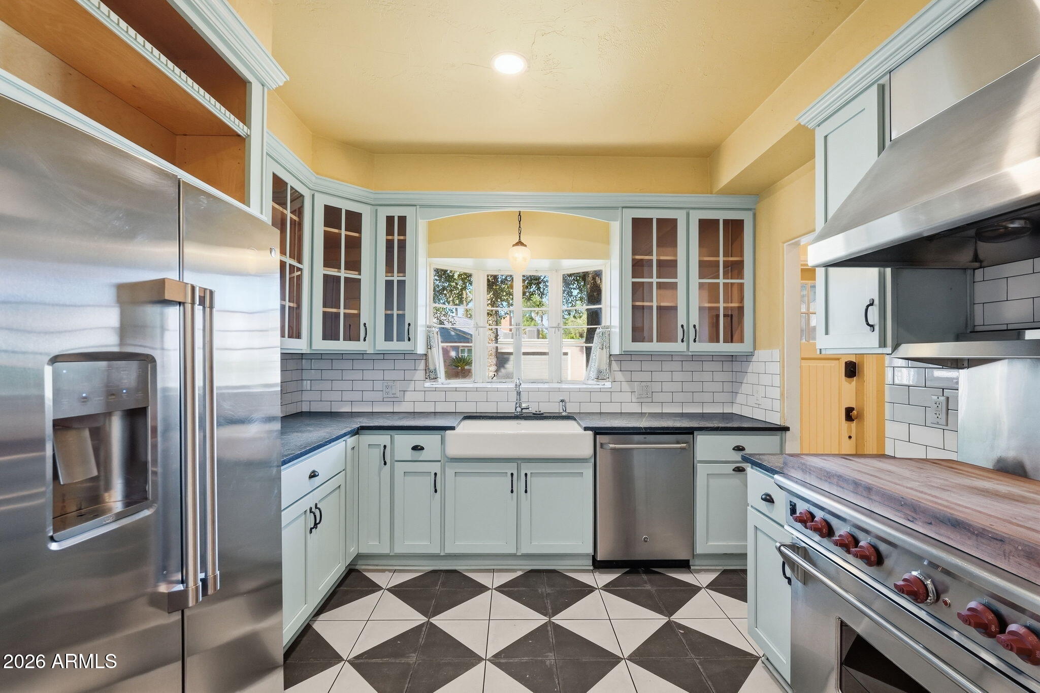 1238 W Coronado Road