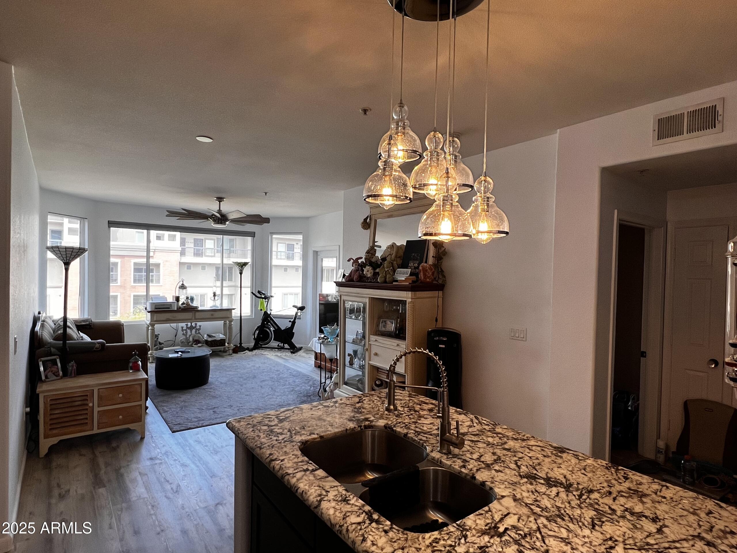 435 W RIO SALADO Parkway 303