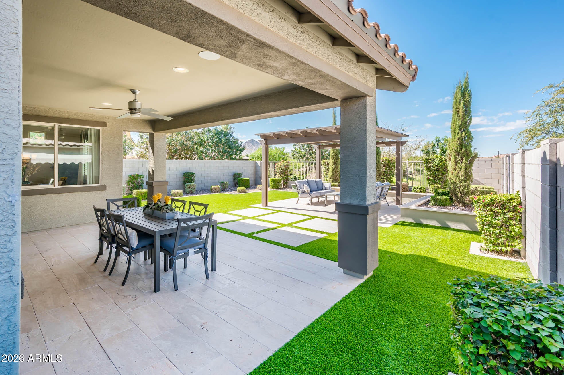 34762 N ARCADIA Drive
