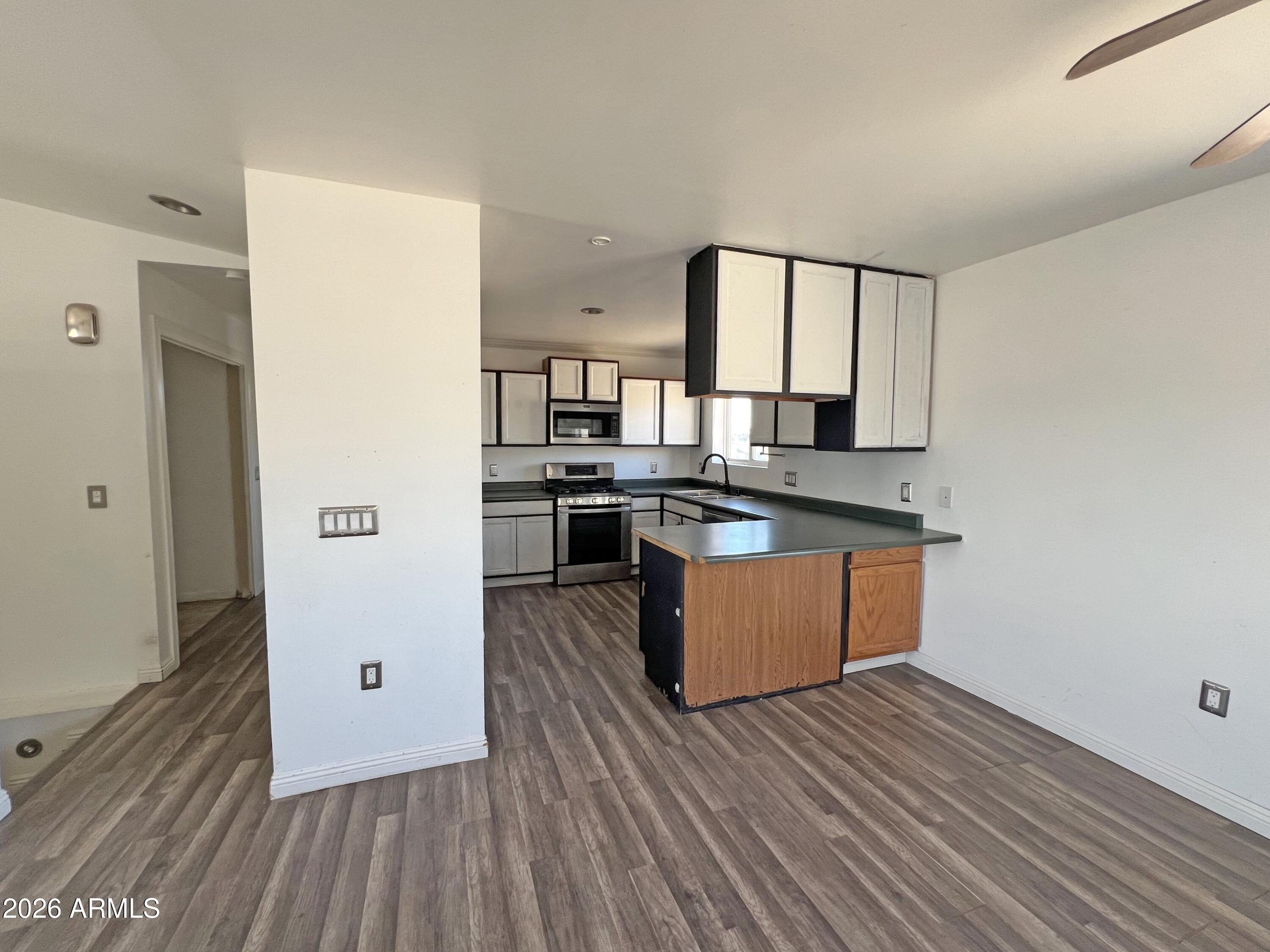 1343 HILLSIDE Drive