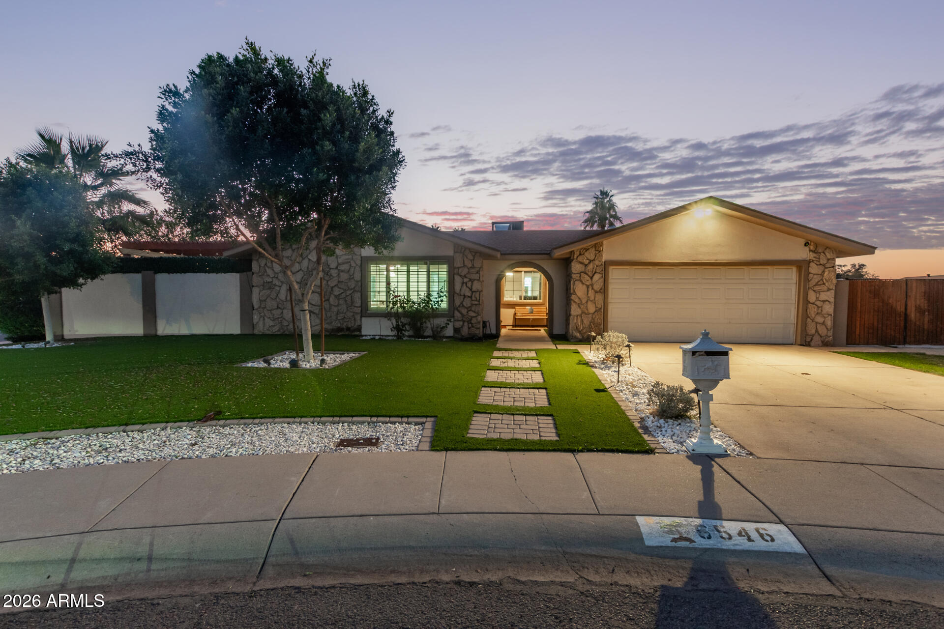 6546 W HIGHLAND Avenue