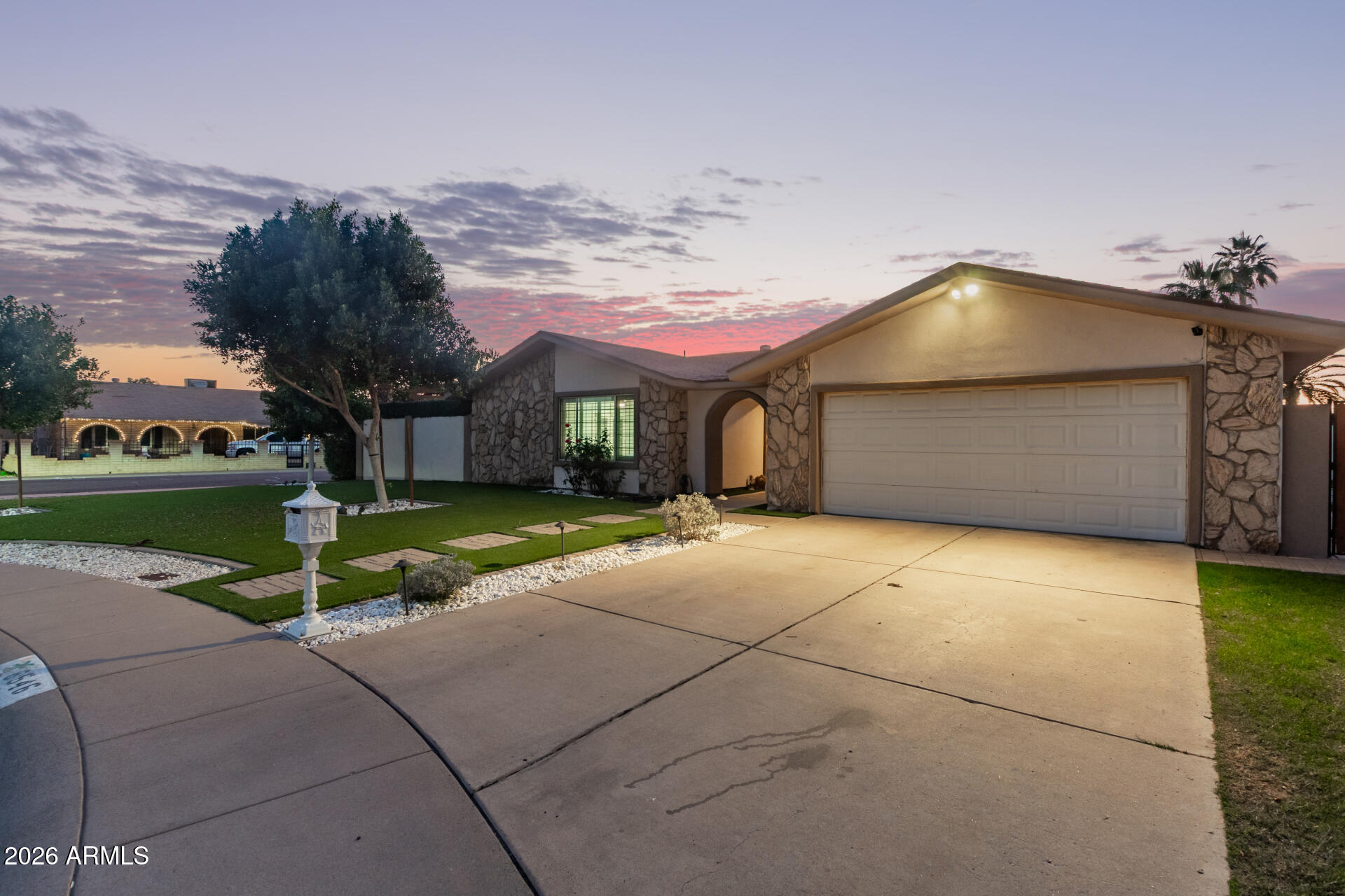 6546 W HIGHLAND Avenue