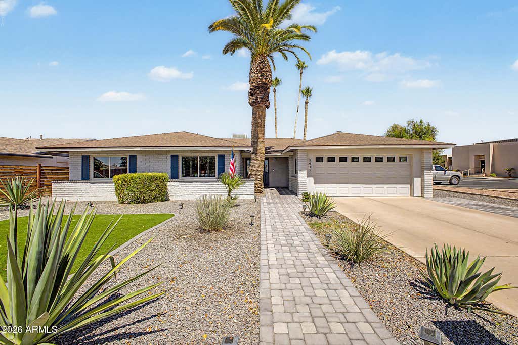 Photo of 5935 S Lakeshore Drive, Tempe, AZ 85283 (MLS # 7048434)