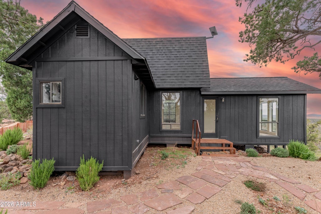 Photo of 8200 W Rolling Ridge Road, Ash Fork, AZ 86320 (MLS # 7074396)