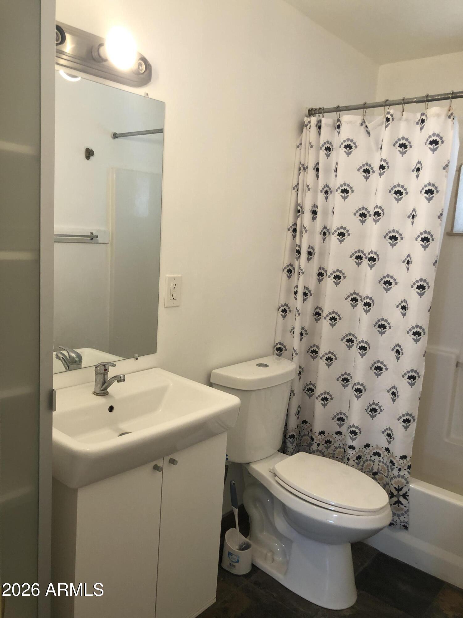 2020 S Granada Drive Apt 5