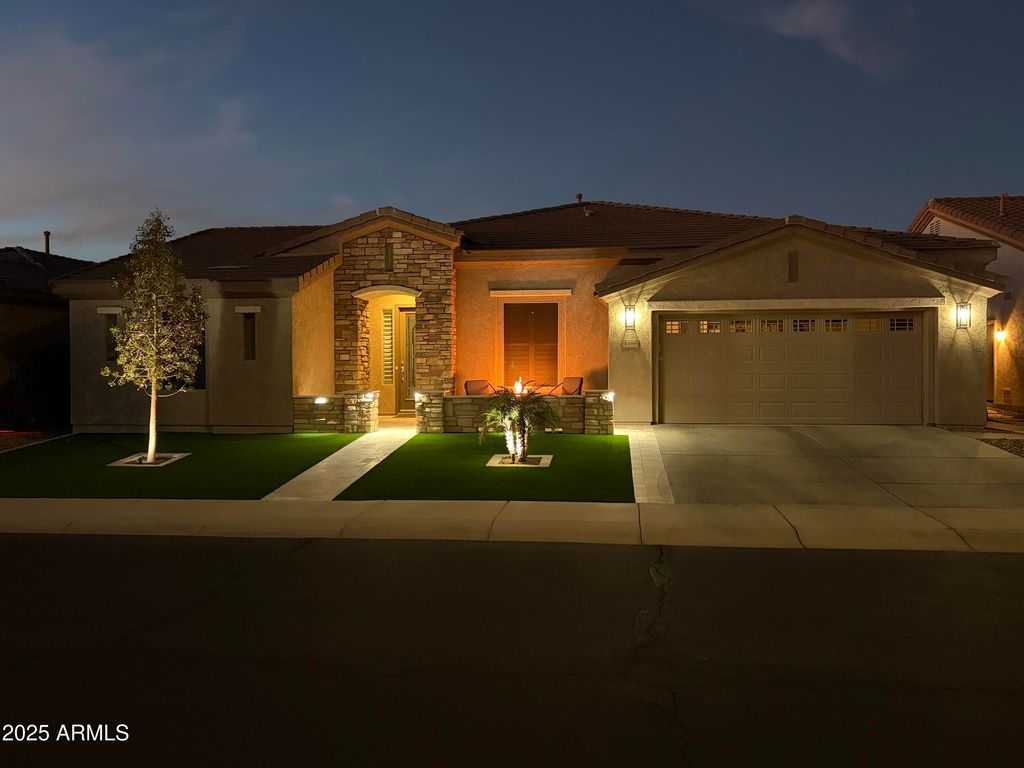 Photo of 4486 E Donato Drive, Gilbert, AZ 85298 (MLS # 6960333)