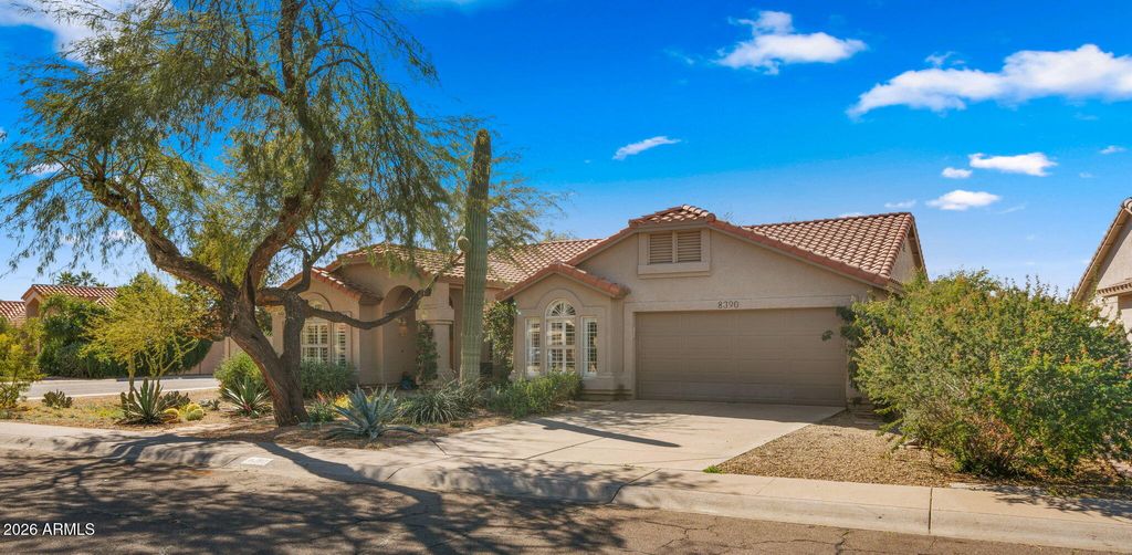 Photo of 8390 S Mill Avenue, Tempe, AZ 85284 (MLS # 6984551)