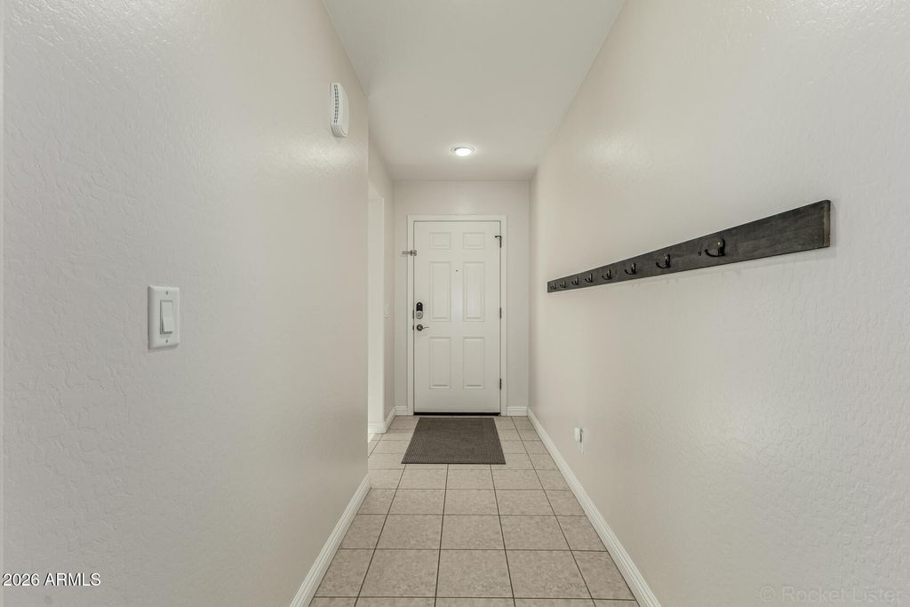 Photo of 2177 E Gillcrest Road, Gilbert, AZ 85298 (MLS # 7000222)