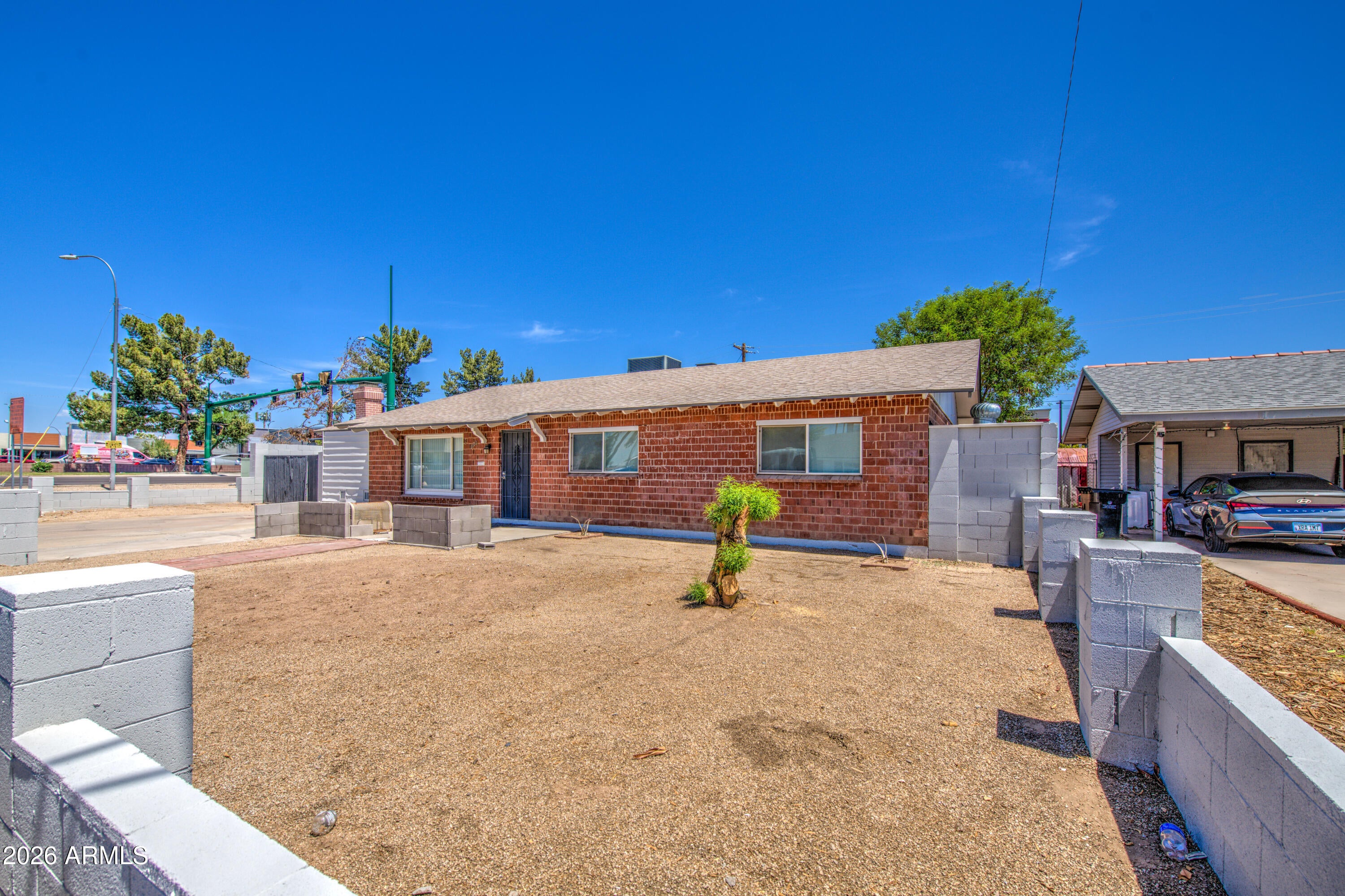6853 N 36TH Drive