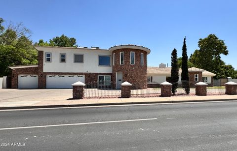 Single Family Residence in Phoenix AZ 333 BETHANY HOME Road.jpg