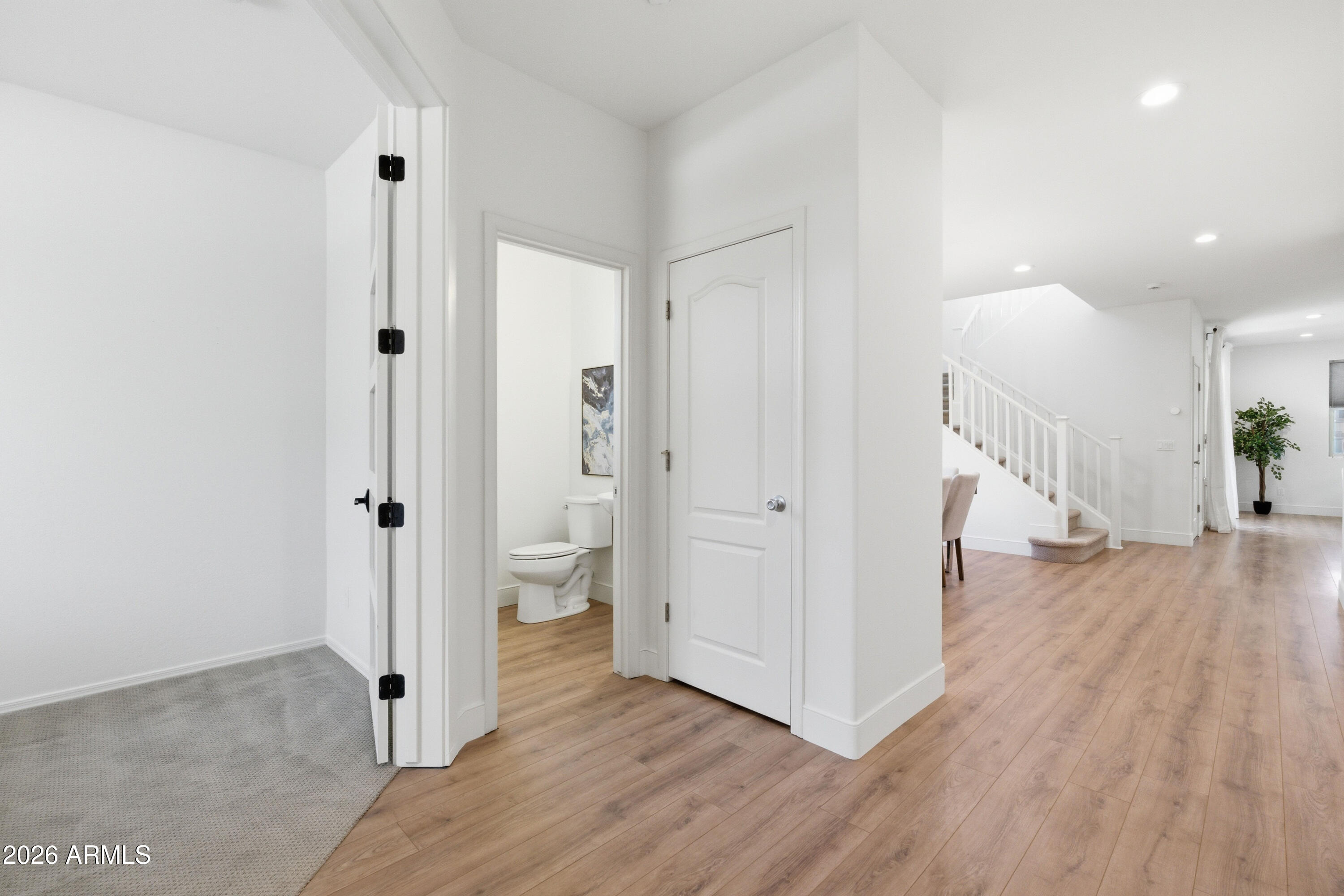 SIGNAL BUTTE ESTATES - Residential