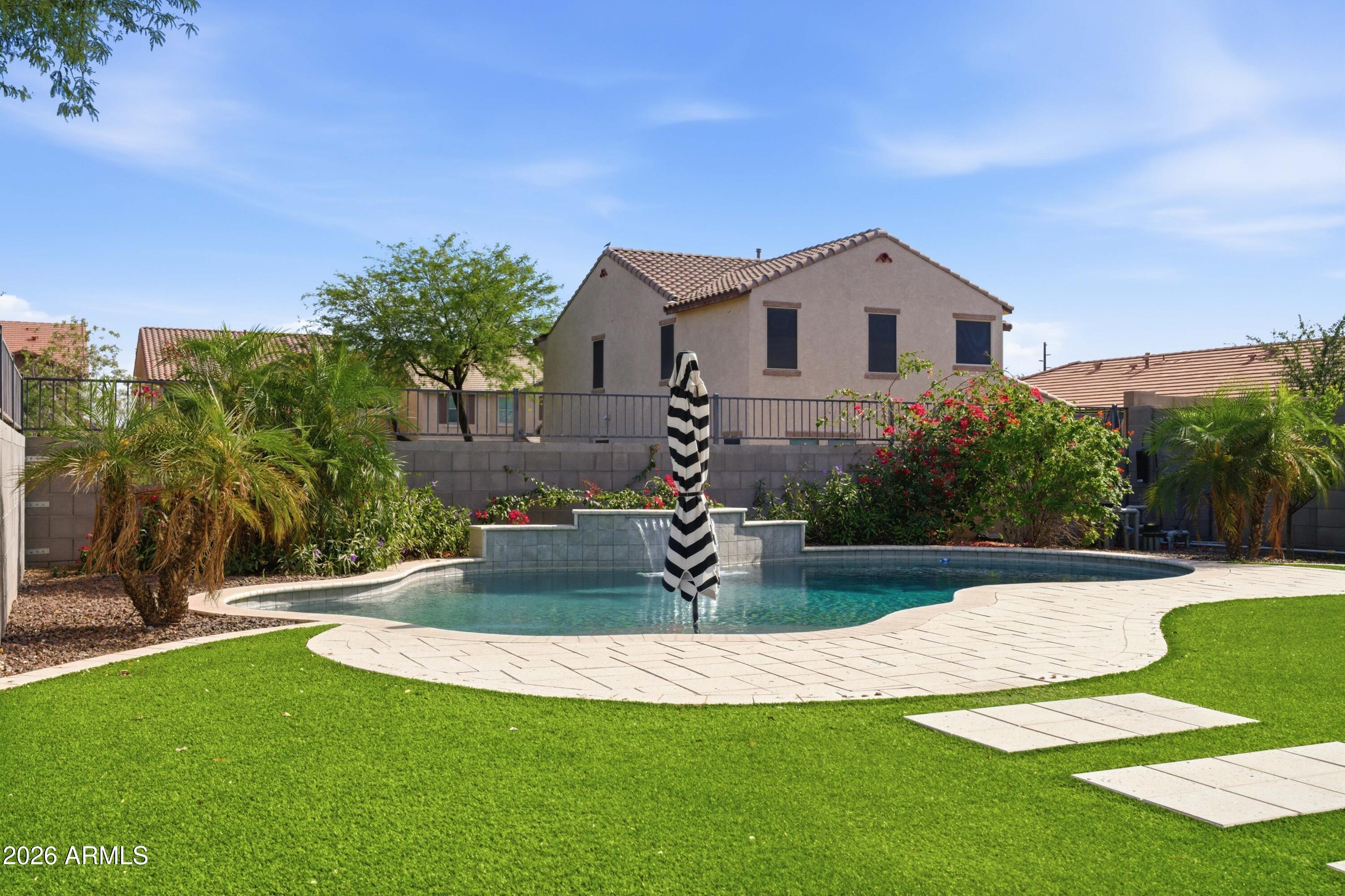 SIGNAL BUTTE ESTATES - Residential