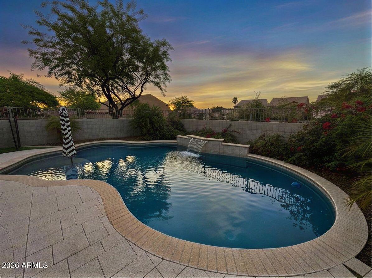 SIGNAL BUTTE ESTATES - Residential