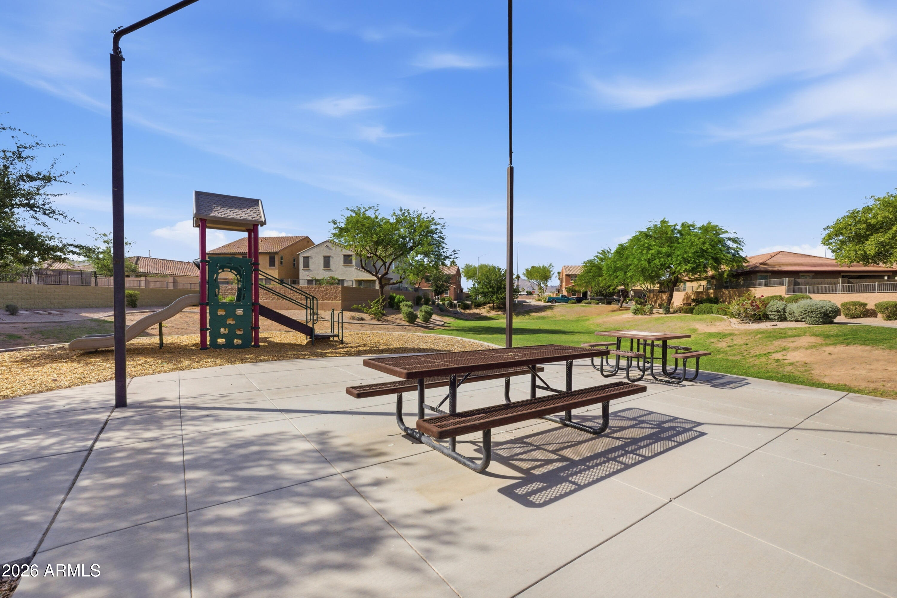 SIGNAL BUTTE ESTATES - Residential