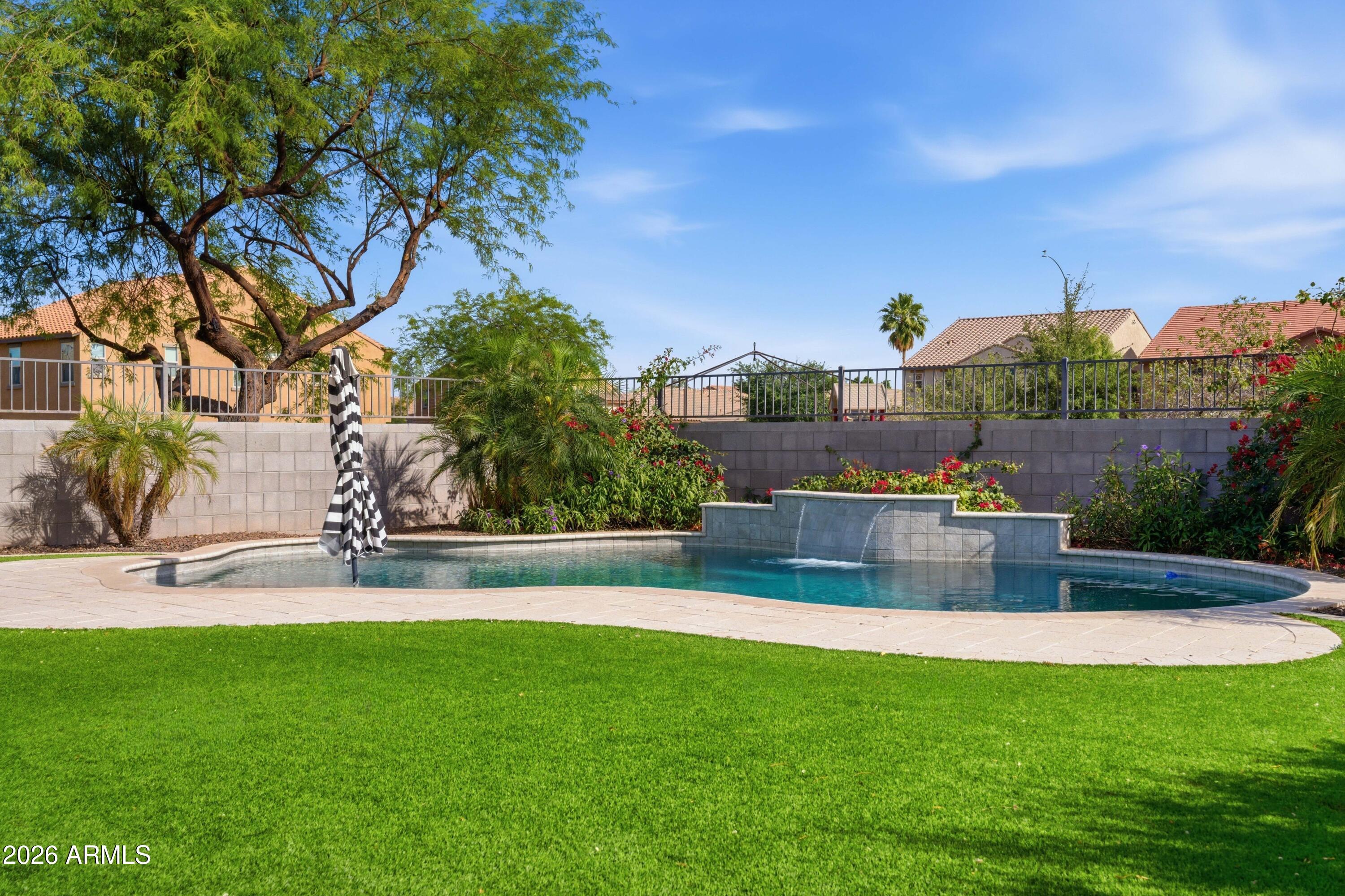 SIGNAL BUTTE ESTATES - Residential