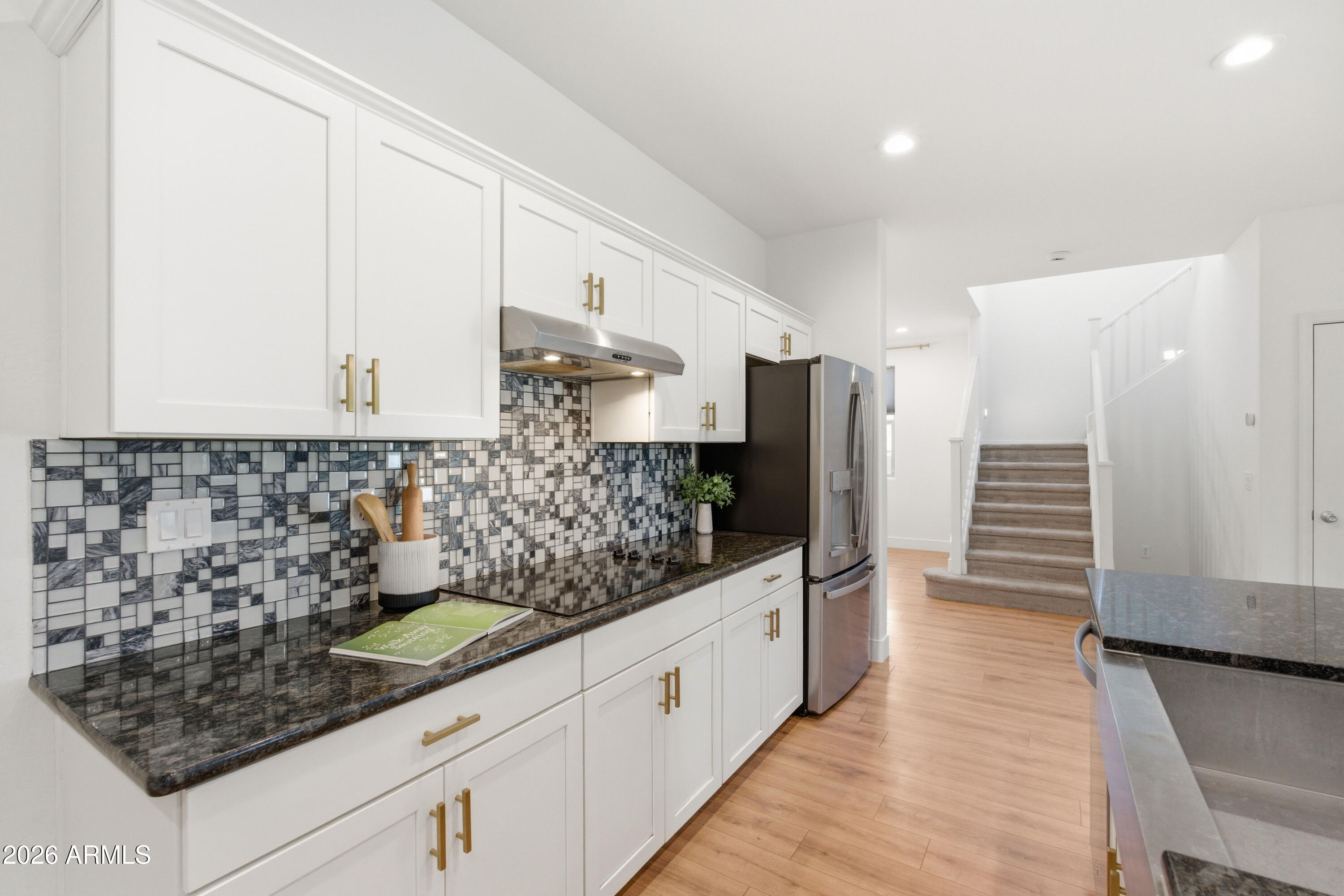 SIGNAL BUTTE ESTATES - Residential