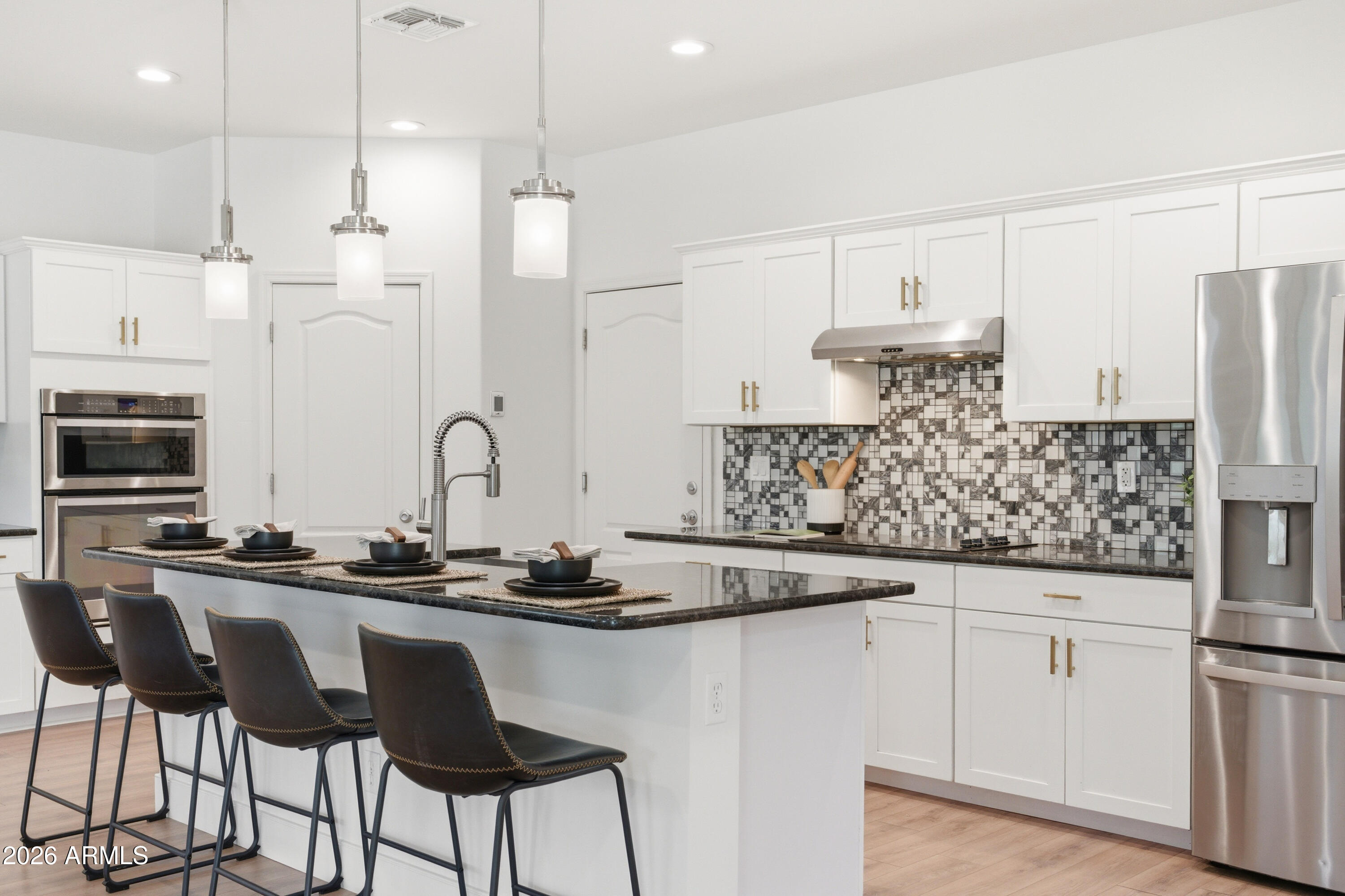 SIGNAL BUTTE ESTATES - Residential