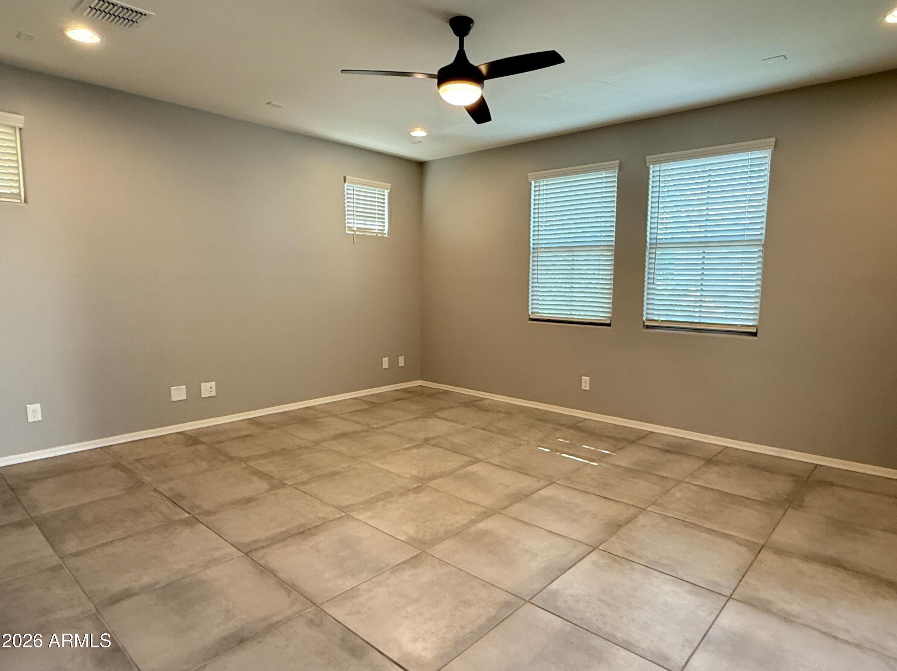 731 W Winchester Drive