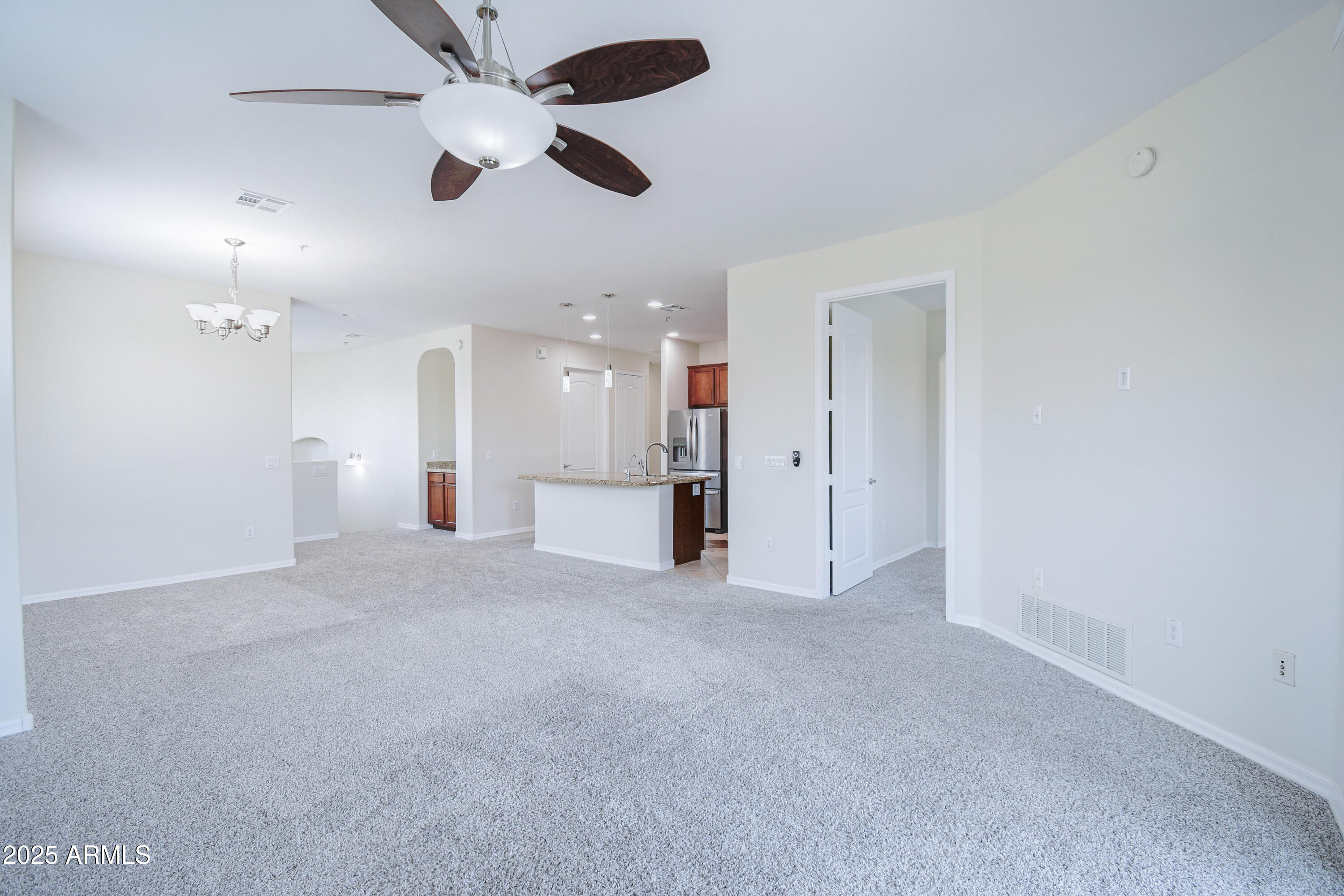 250 W QUEEN CREEK Road 249