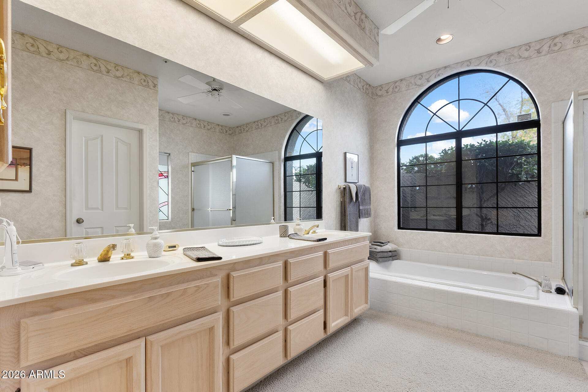 10497 E CINNABAR Avenue