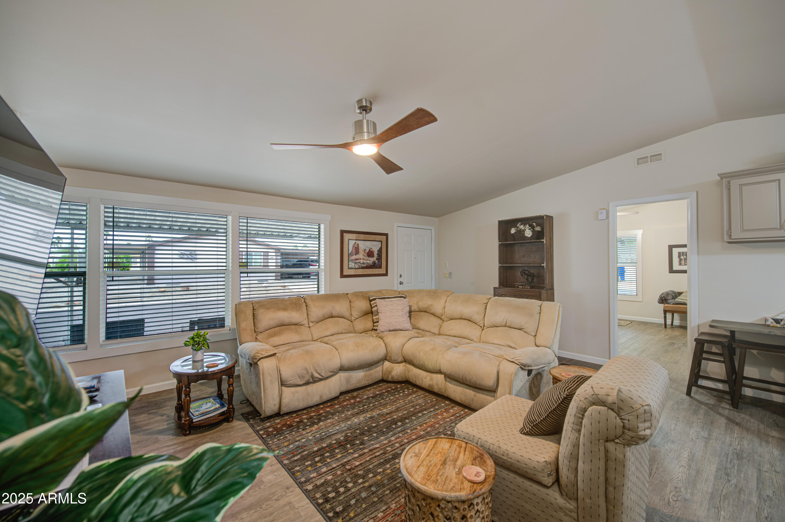 2208 W BASELINE Avenue 67