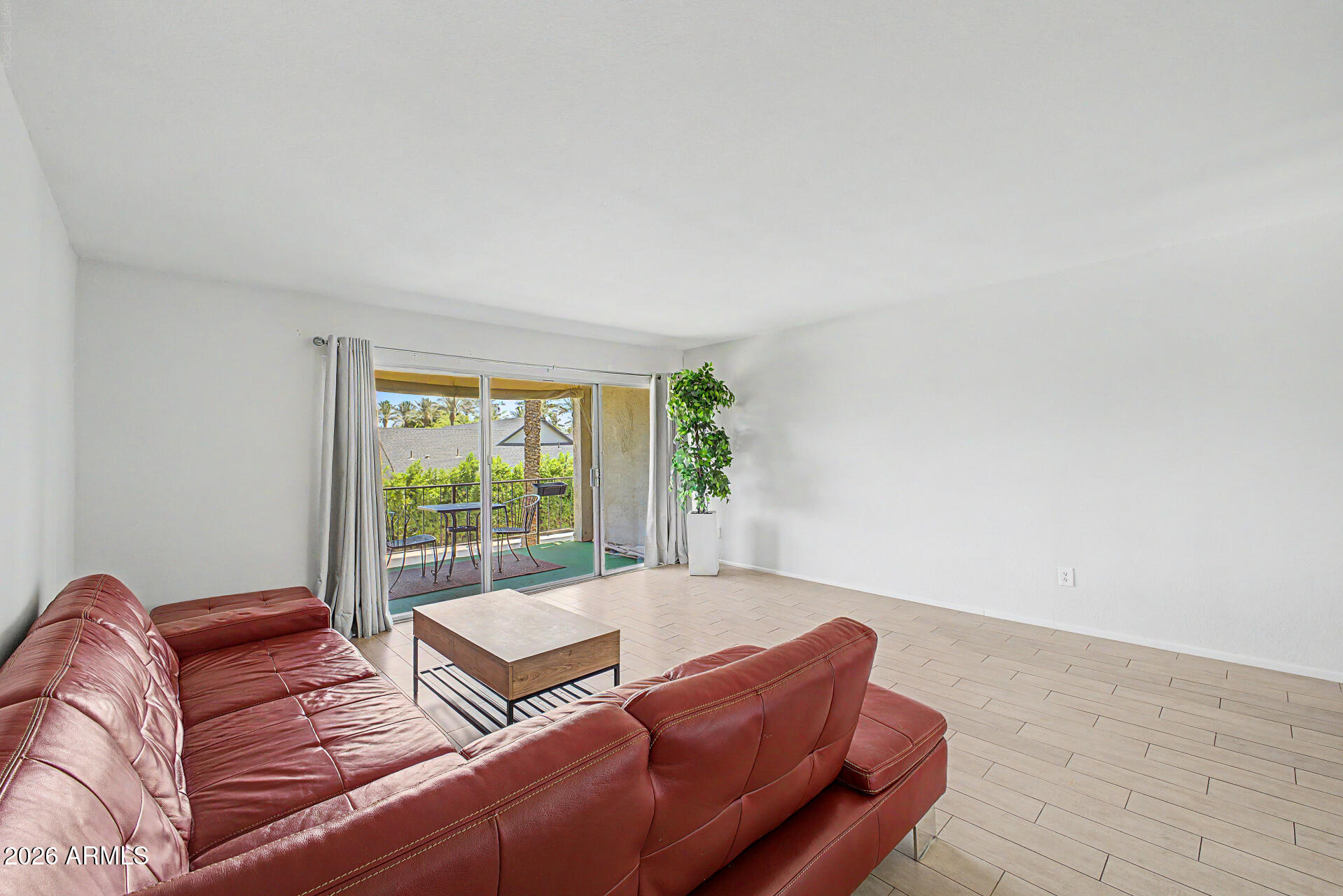 4727 E LAFAYETTE Boulevard 208