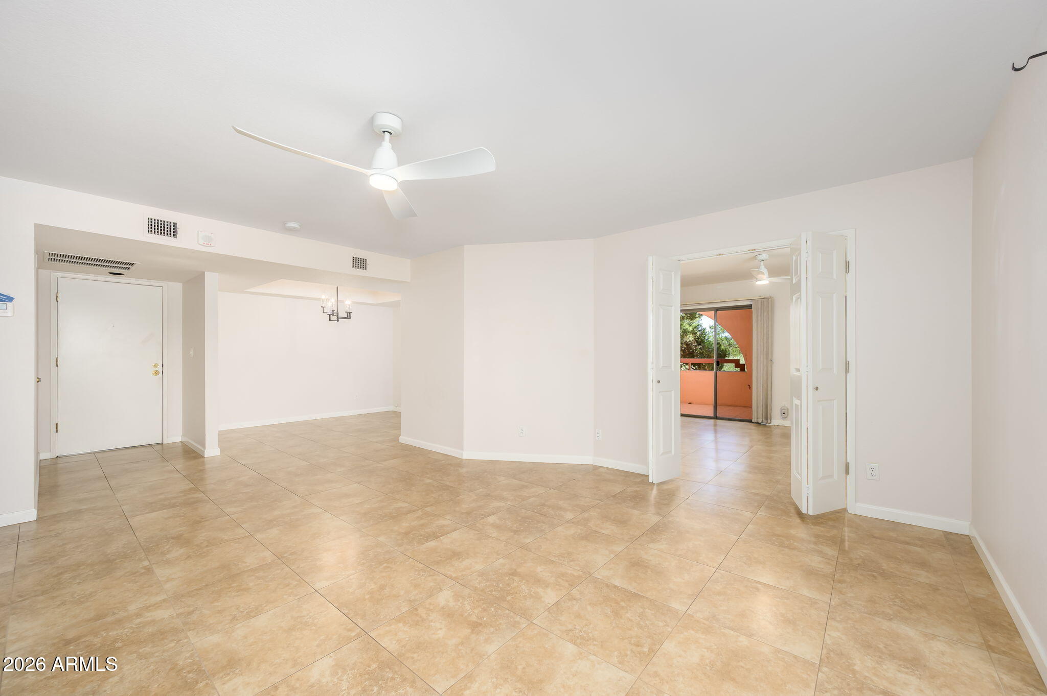 12212 N PARADISE VILLAGE Parkway S 318