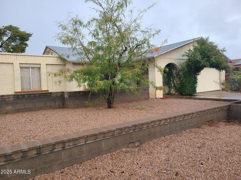 Photo of 526 W Pantera Avenue, Mesa, AZ 85210 (MLS # 6934659)