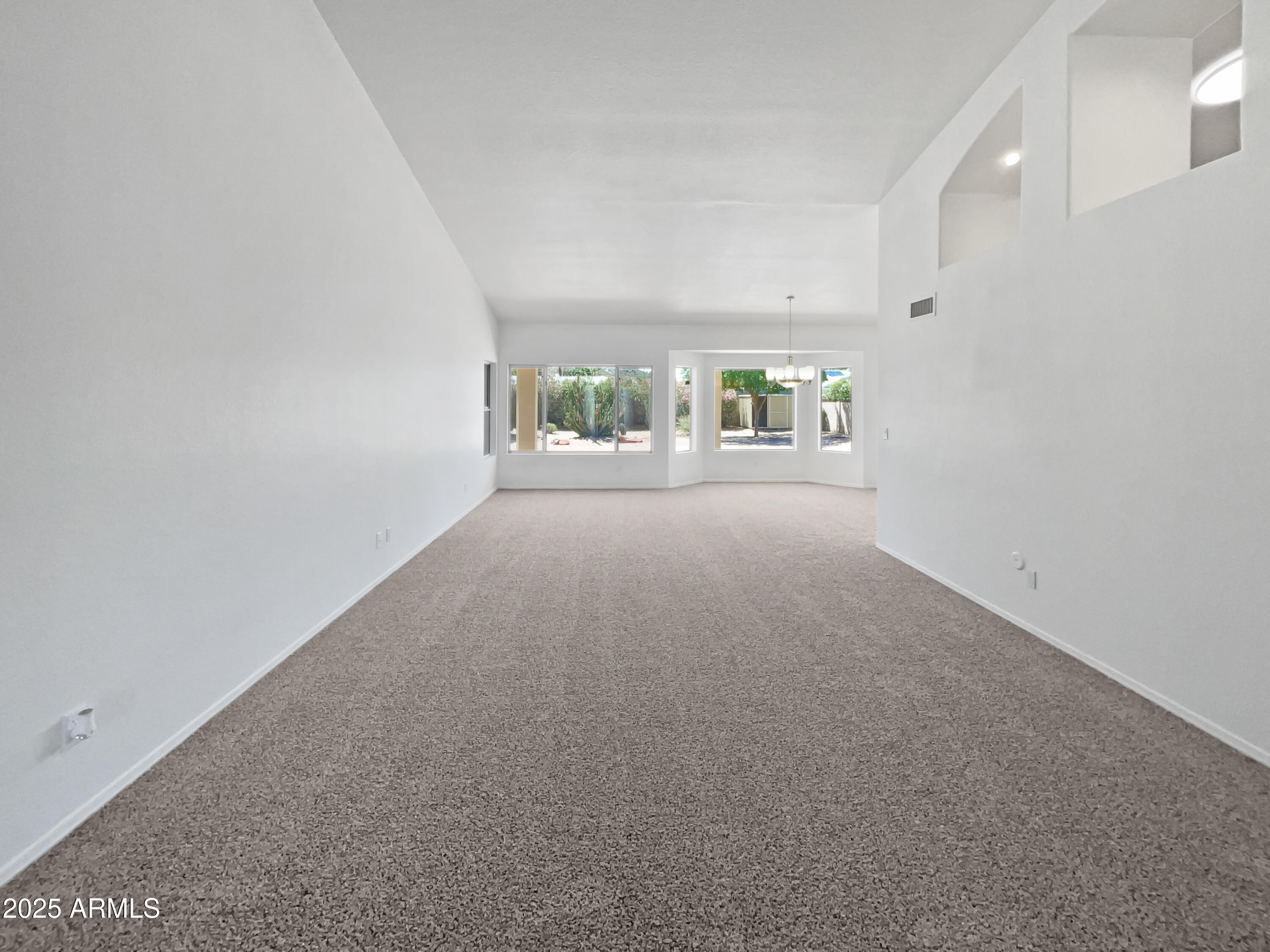 11416 N BANCROFT Drive