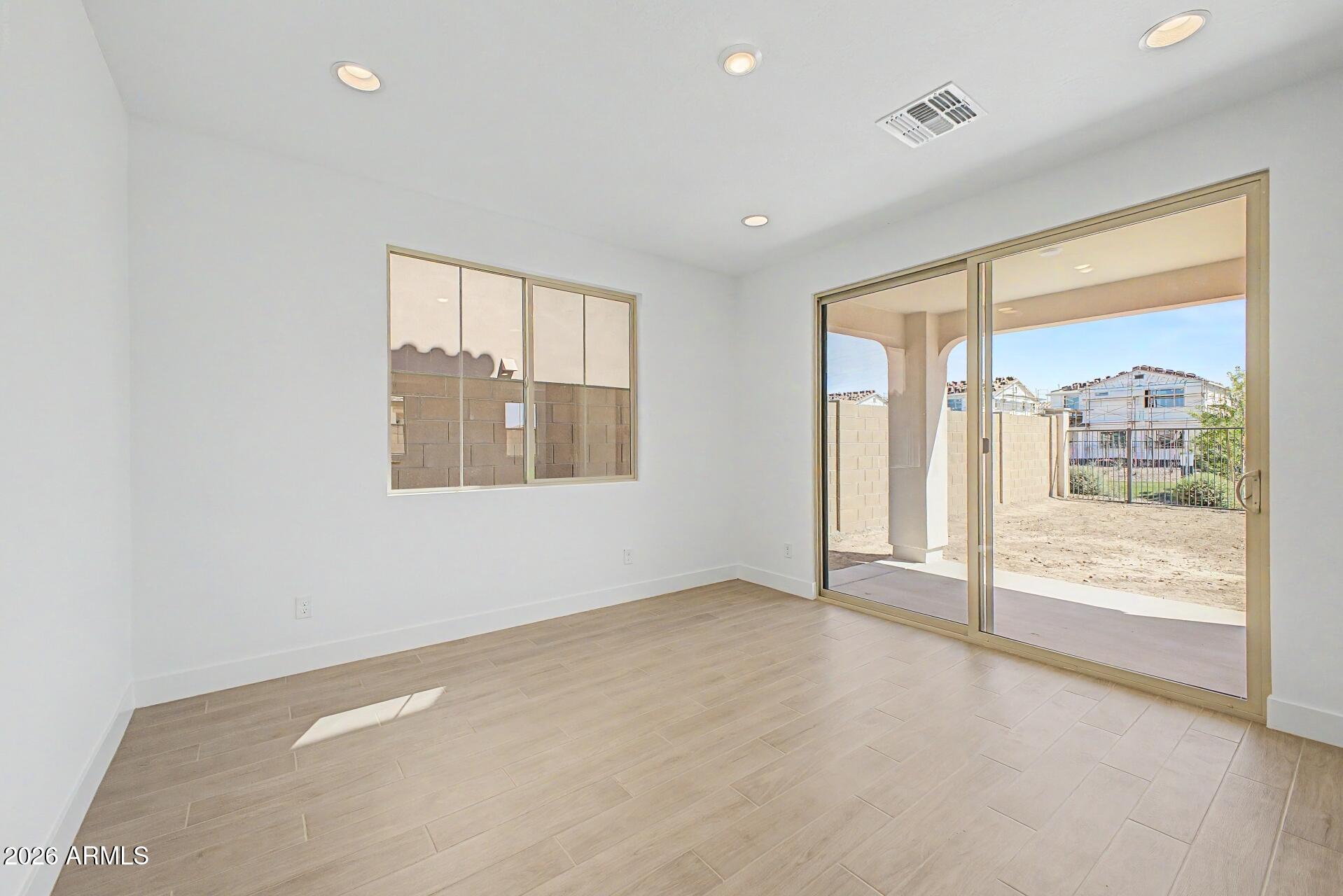 21509 E TIMBERLINE Road