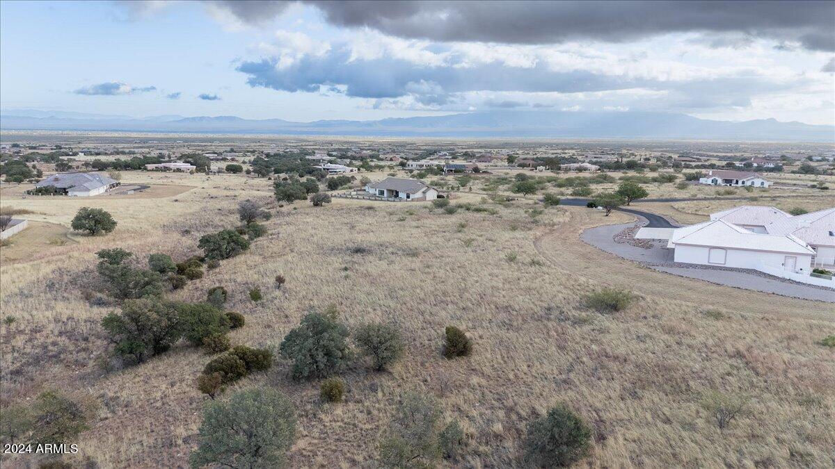 WILDHORSE - Land
