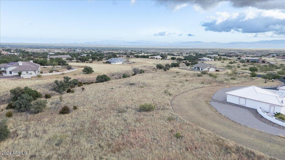 WILDHORSE - Land