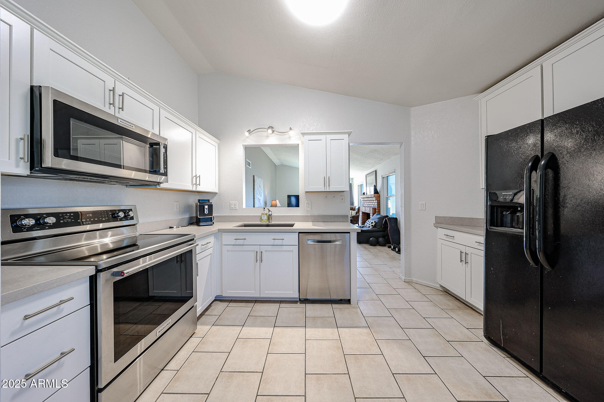 8521 W MAUNA LOA Lane