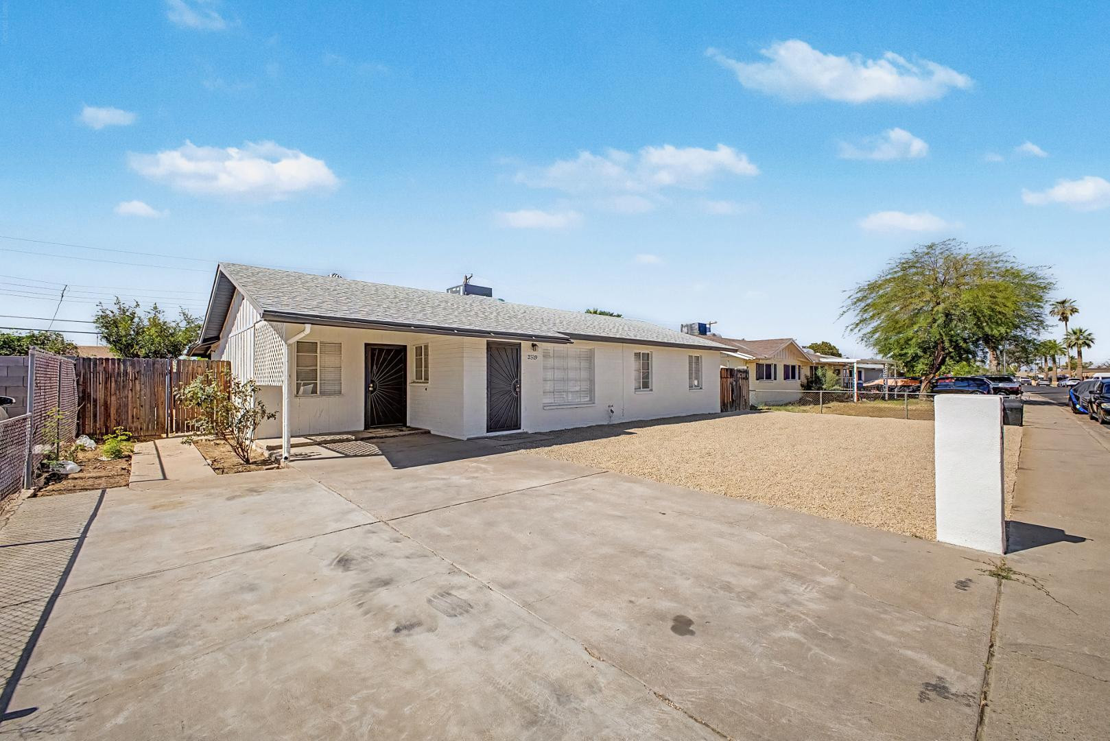 3519 W Orchid Lane