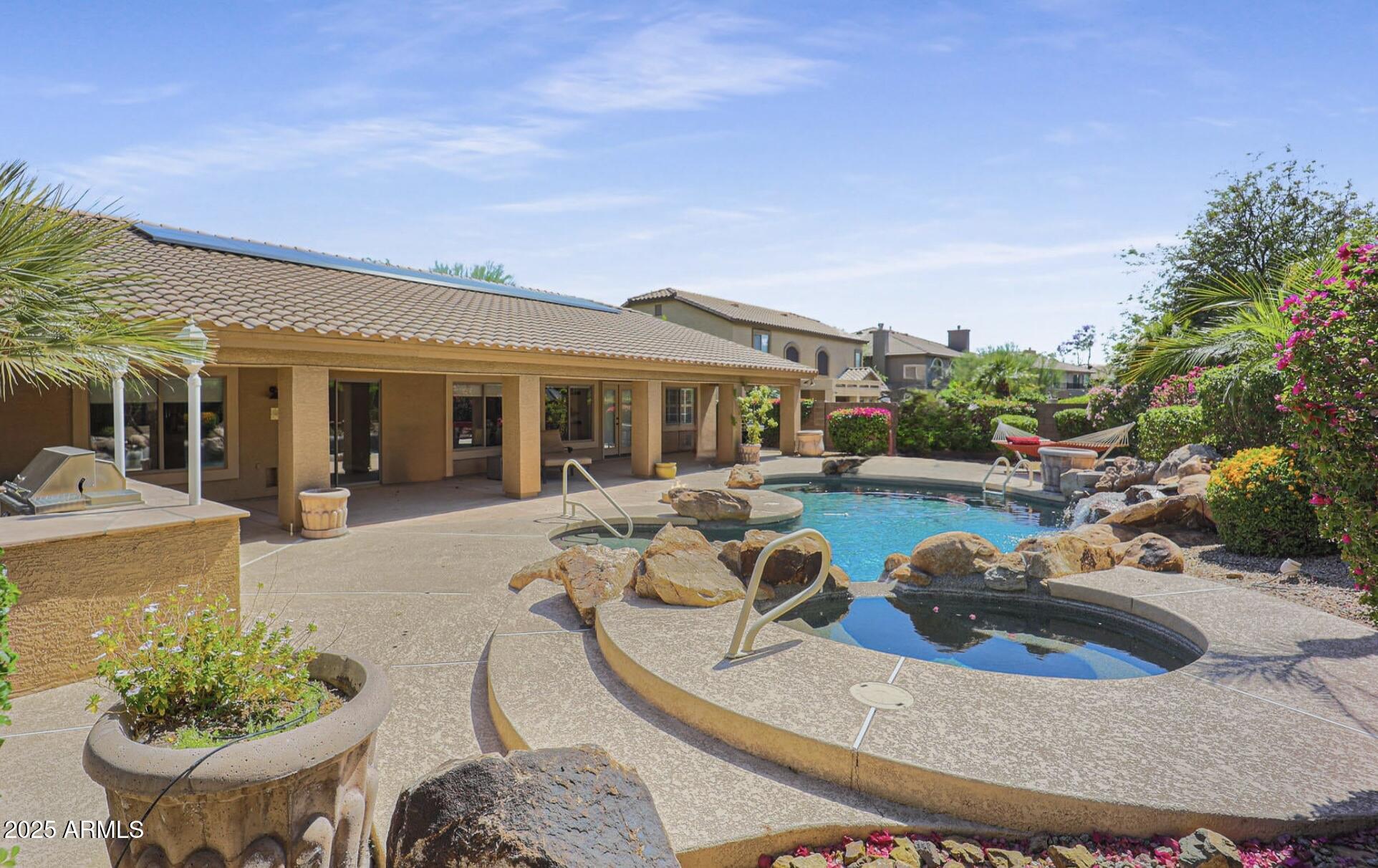 7646 E ROSE GARDEN Lane