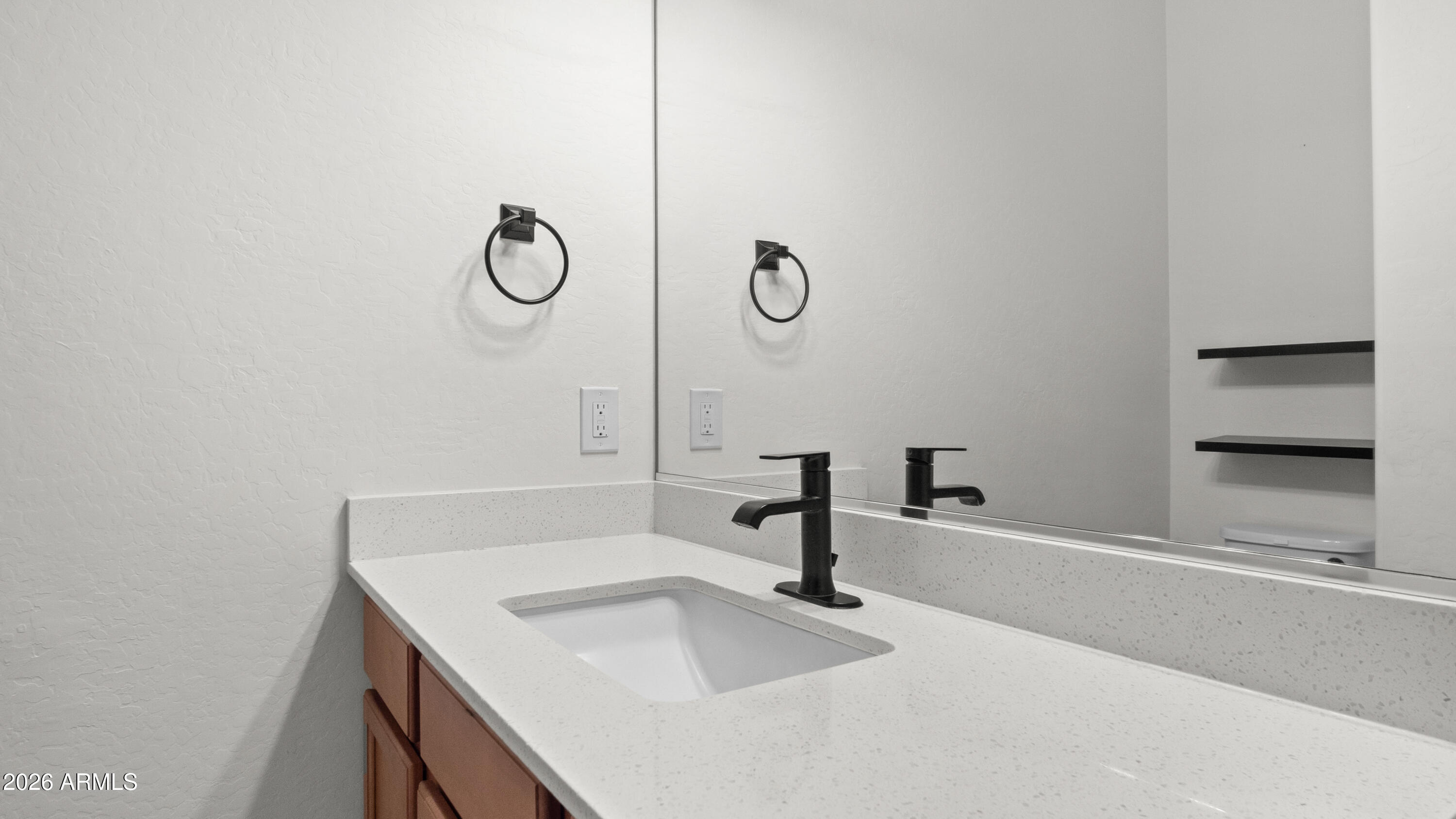VILLAS ON ELM - Residential