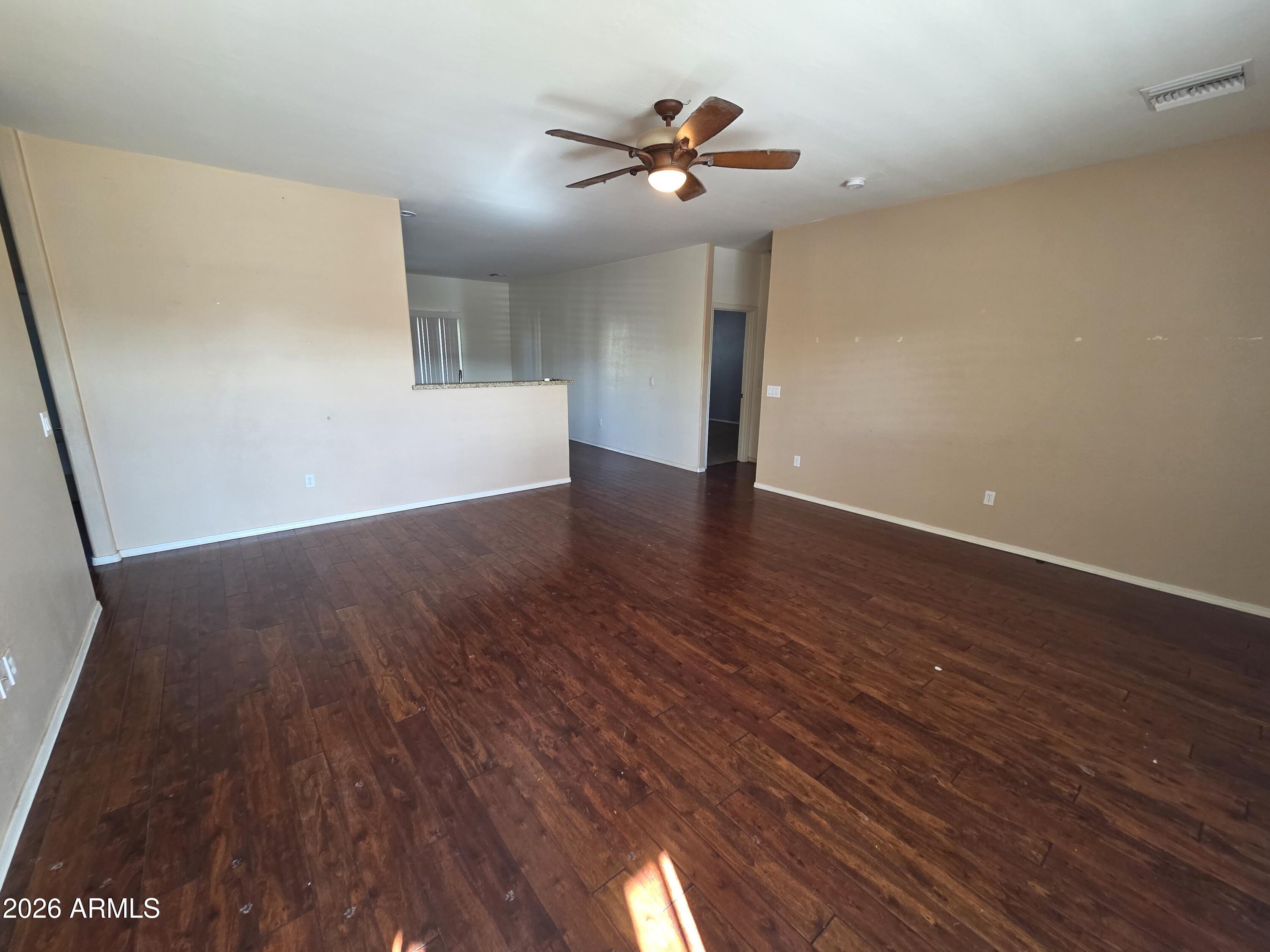 419 W PICKET POST Drive