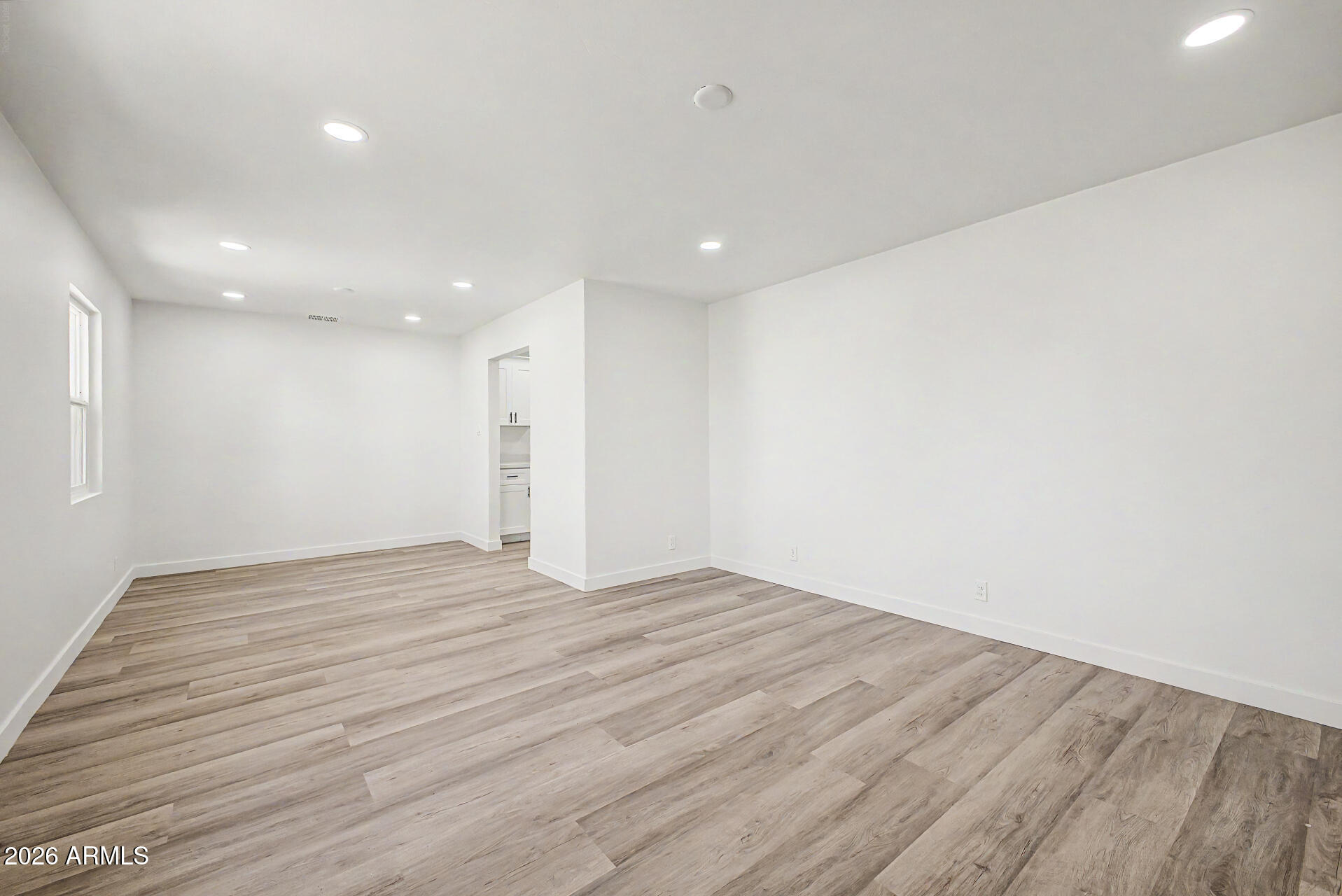 639 S SIRRINE --