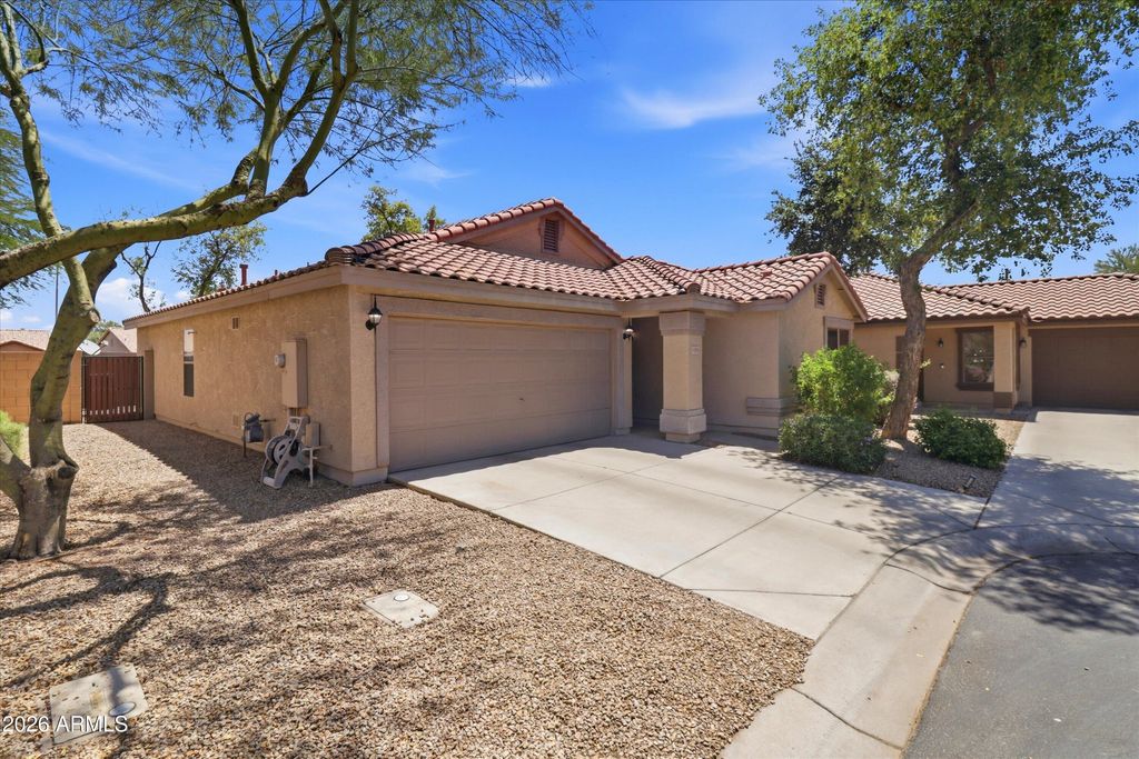 Photo of 1365 S Wagon Wheel Court, Chandler, AZ 85286 (MLS # 7040517)